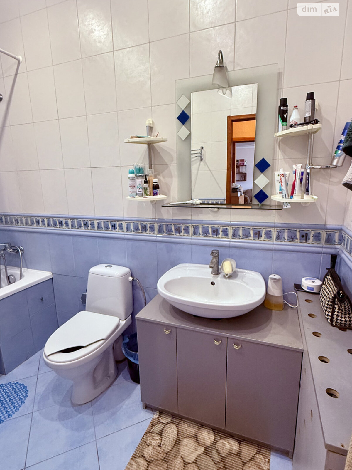 двоповерховий будинок з гаражем, 170 кв. м, цегла. Продаж в Дніпрі, район Амур-Нижньодніпровський фото 1 двоповерховий будинок з гаражем, 170 кв. м, цегла. Продаж в Дніпрі, район Амур-Нижньодніпровський фото 1