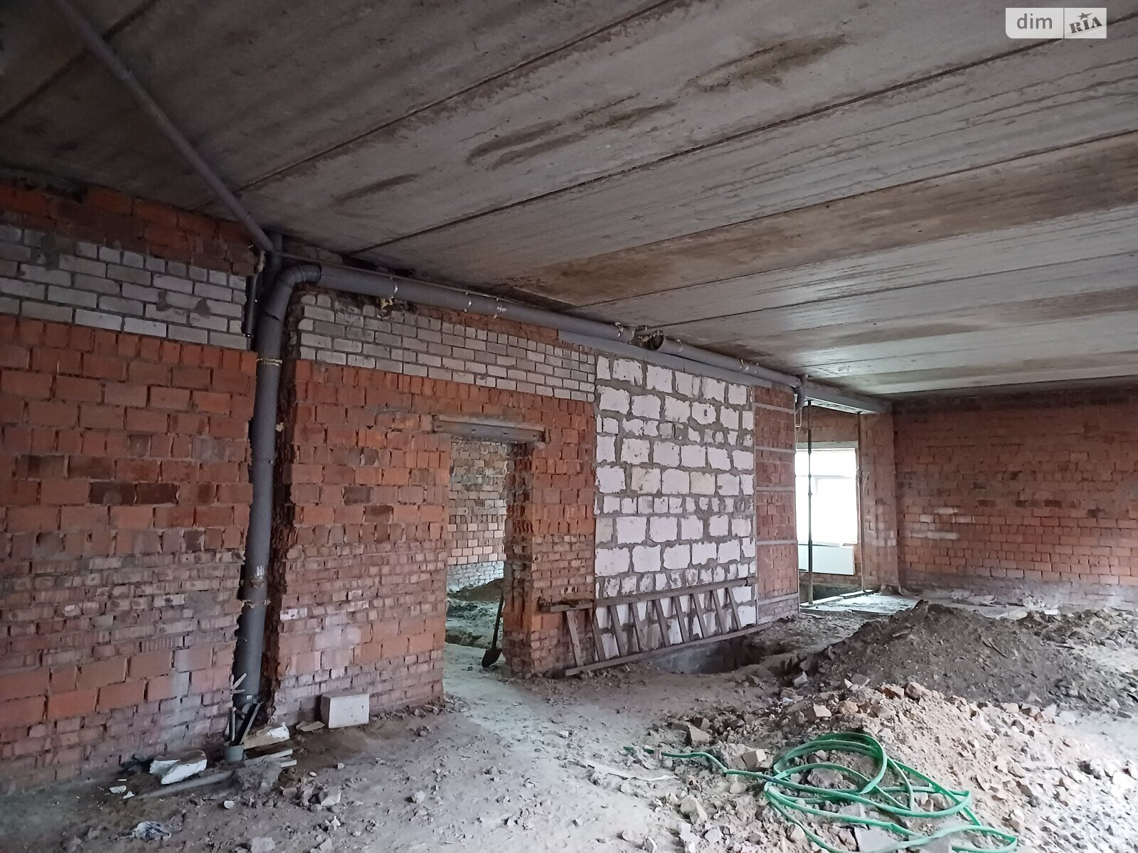 трехэтажный дом, 643.2 кв. м, кирпич. Продажа в Днепре фото 1