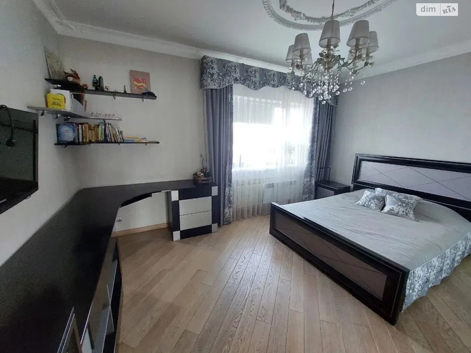 трехэтажный дом с верандой, 280 кв. м, кирпич. Продажа в Днепре район Мазепы фото 1 трехэтажный дом с верандой, 280 кв. м, кирпич. Продажа в Днепре район Мазепы фото 1