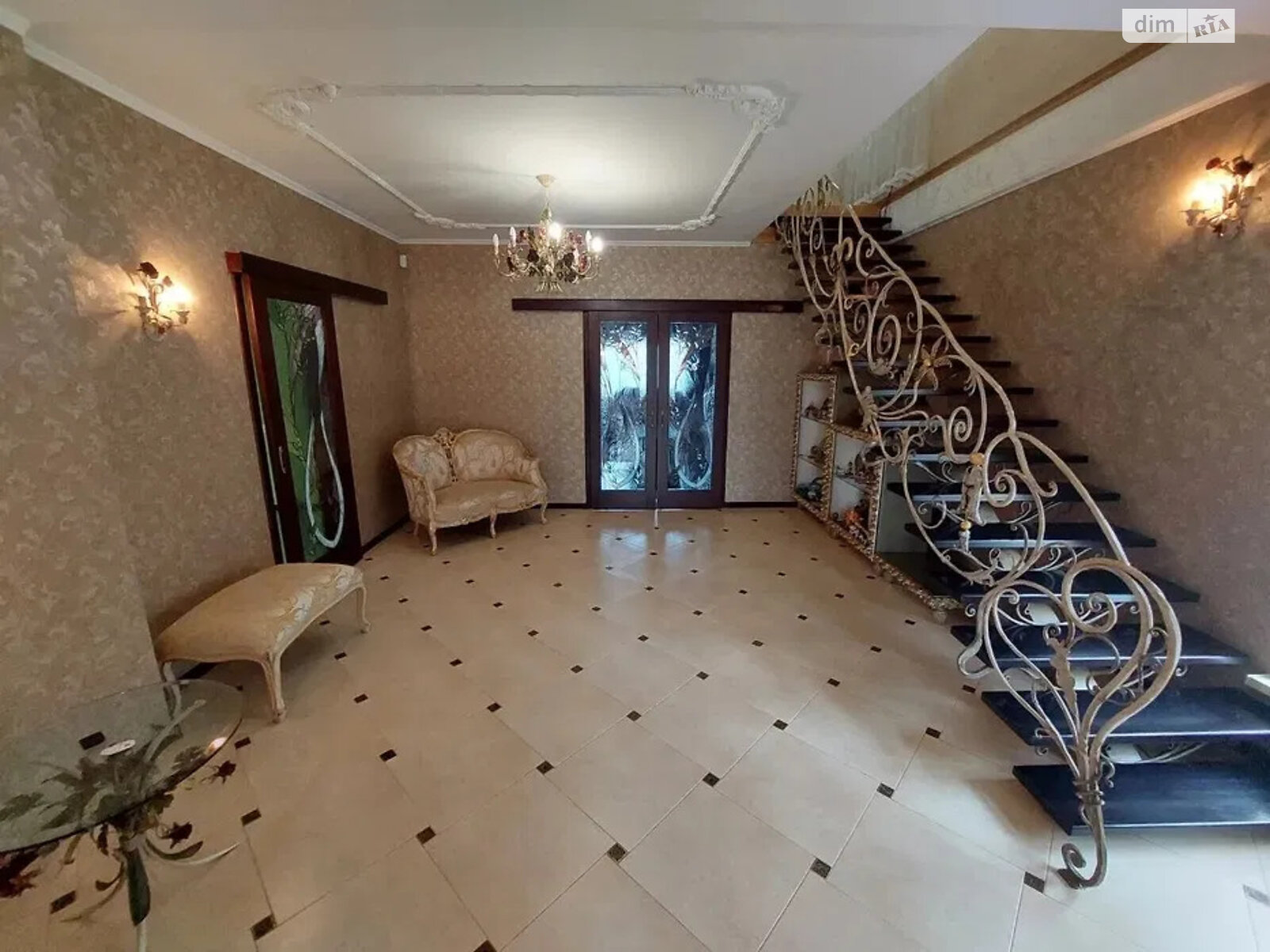 трехэтажный дом с верандой, 280 кв. м, кирпич. Продажа в Днепре район Мазепы фото 1 трехэтажный дом с верандой, 280 кв. м, кирпич. Продажа в Днепре район Мазепы фото 1