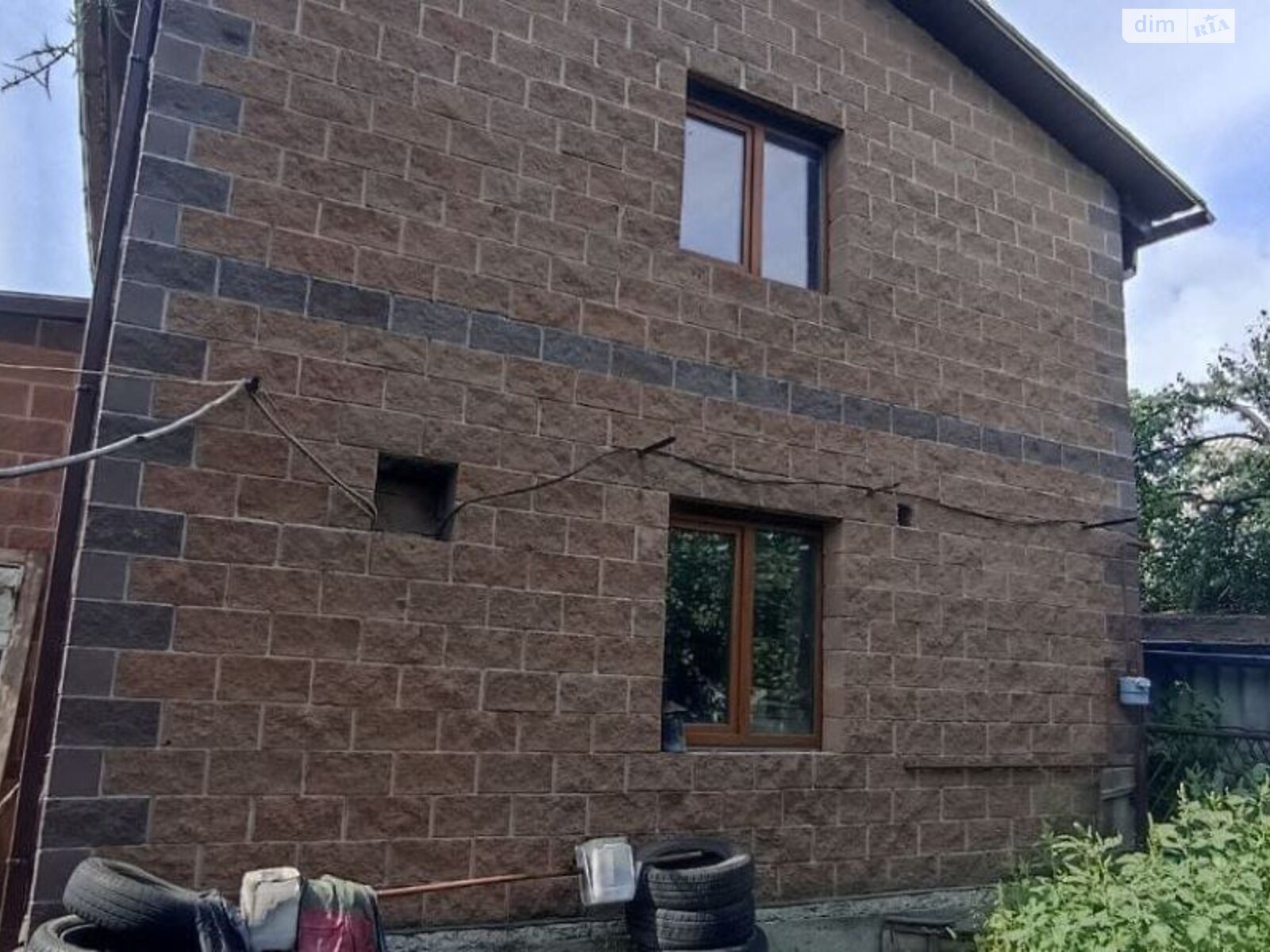 одноэтажный дом с мансардой, 105 кв. м, газобетон. Продажа в Днепре район Металургов фото 1 одноэтажный дом с мансардой, 105 кв. м, газобетон. Продажа в Днепре район Металургов фото 1