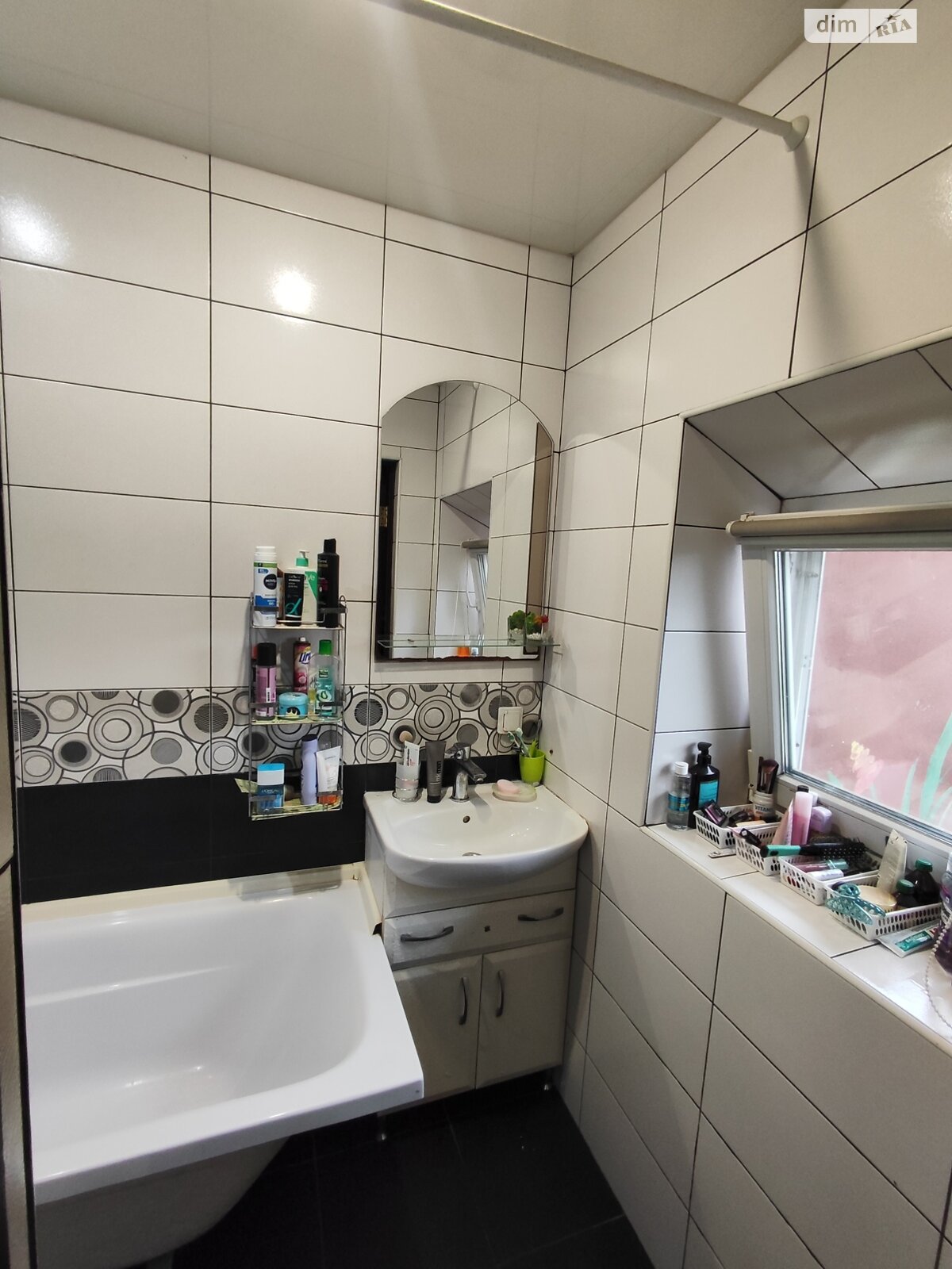 двухэтажный дом с верандой, 70 кв. м, шлакобетон. Продажа в Днепре район Шевченковский фото 1 двухэтажный дом с верандой, 70 кв. м, шлакобетон. Продажа в Днепре район Шевченковский фото 1