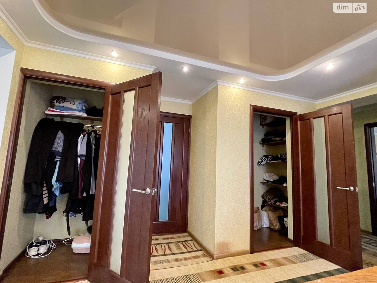 двухэтажный дом с балконом, 280 кв. м, кирпич. Продажа в Днепре район Нагорный фото 1 двухэтажный дом с балконом, 280 кв. м, кирпич. Продажа в Днепре район Нагорный фото 1