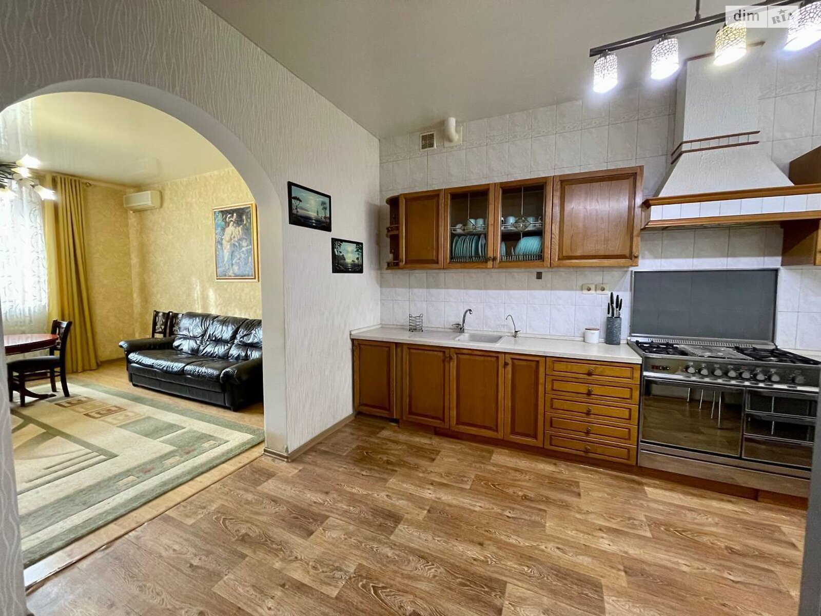 двоповерховий будинок з балконом, 281.4 кв. м, цегла. Продаж в Дніпрі, район Нагорний фото 1 двоповерховий будинок з балконом, 281.4 кв. м, цегла. Продаж в Дніпрі, район Нагорний фото 1