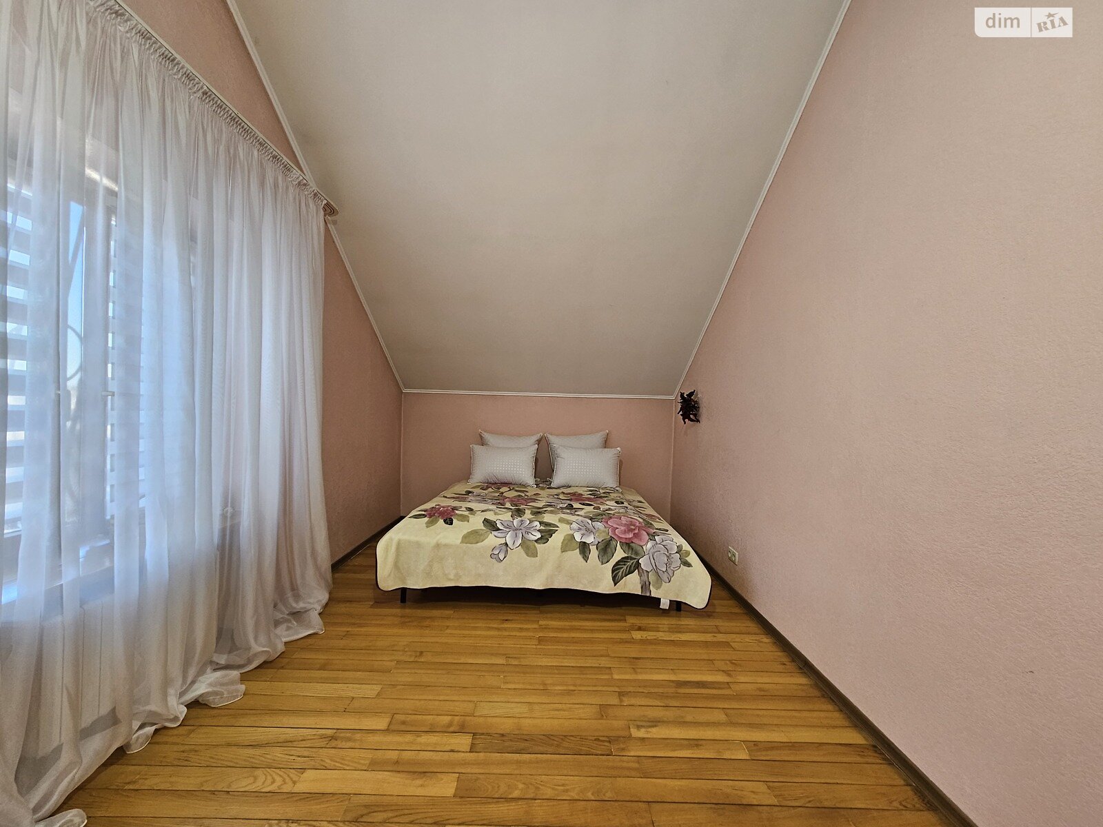 одноэтажный дом с мансардой, 202 кв. м, кирпич. Продажа в Днепре район Новое Клочко фото 1 одноэтажный дом с мансардой, 202 кв. м, кирпич. Продажа в Днепре район Новое Клочко фото 1