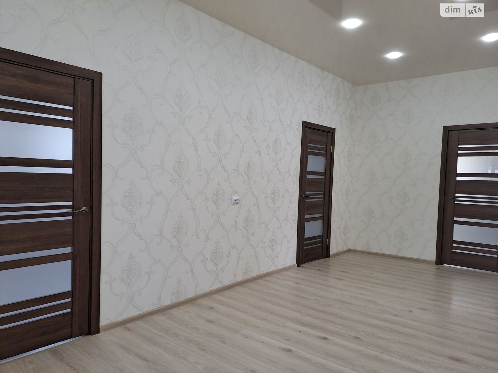 одноповерховий будинок з гаражем, 101 кв. м, кирпич. Продаж в Дніпрі, район Нове Клочко фото 1 одноповерховий будинок з гаражем, 101 кв. м, кирпич. Продаж в Дніпрі, район Нове Клочко фото 1