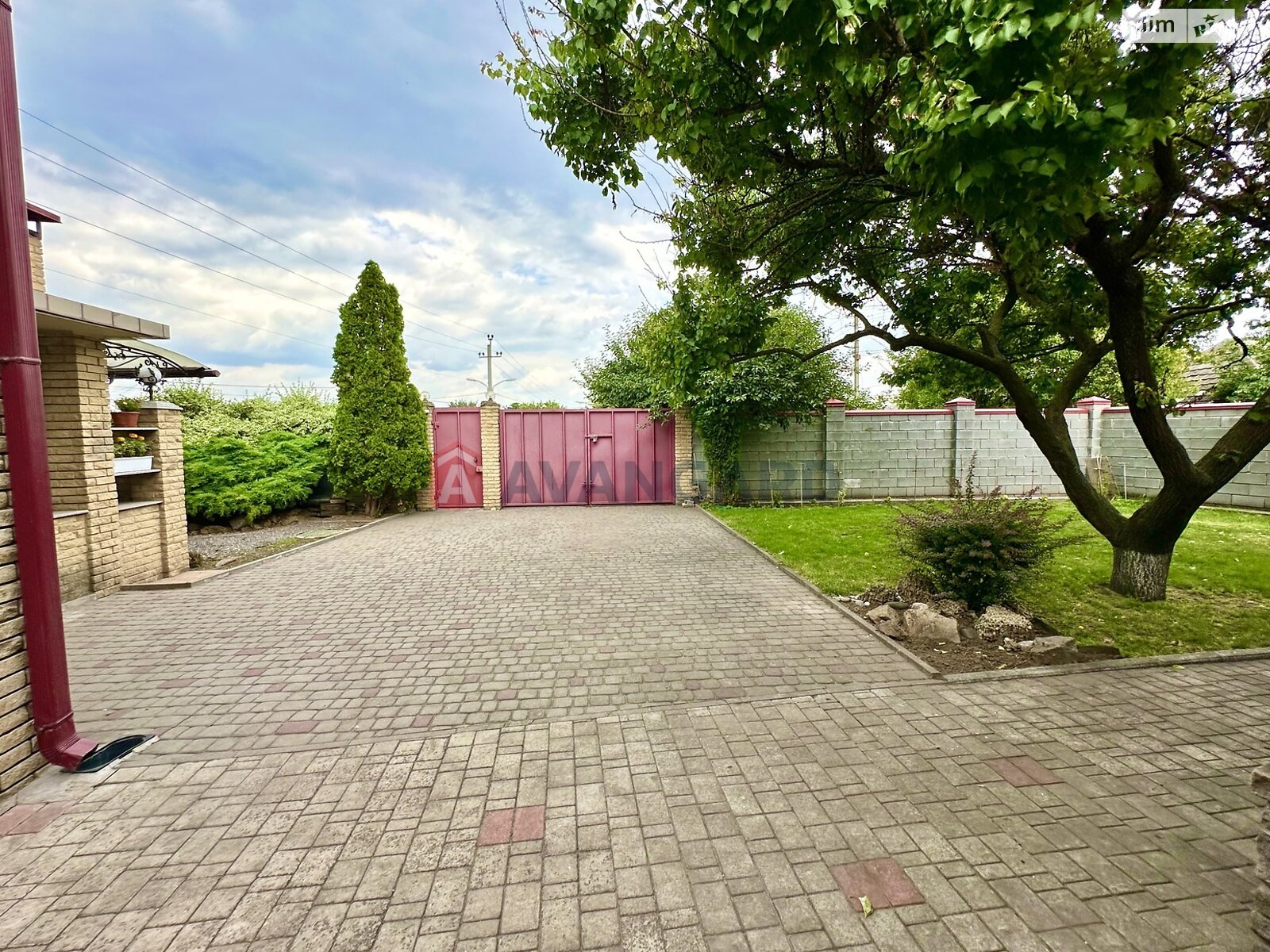 одноэтажный дом с отоплением, 188 кв. м, кирпич. Продажа в Днепре район Новокодакский фото 1 одноэтажный дом с отоплением, 188 кв. м, кирпич. Продажа в Днепре район Новокодакский фото 1