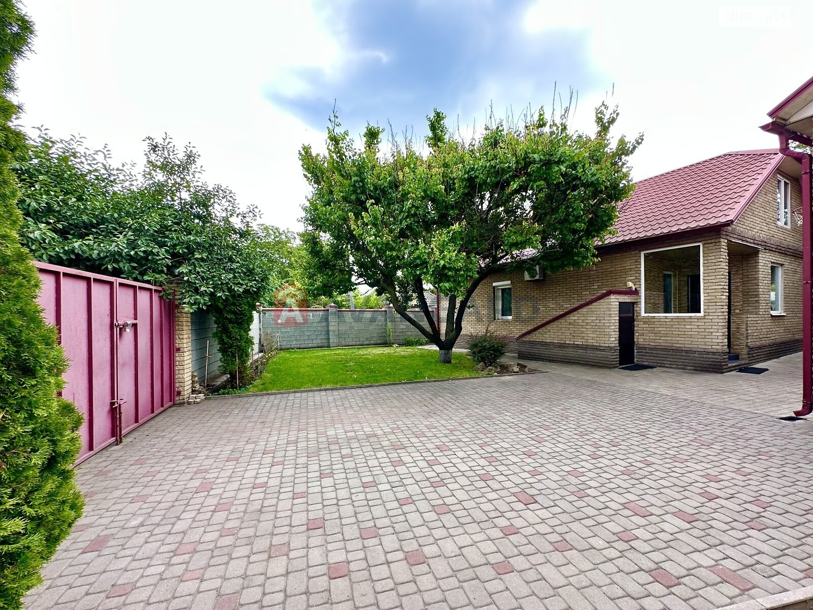 одноэтажный дом с отоплением, 188 кв. м, кирпич. Продажа в Днепре район Новокодакский фото 1 одноэтажный дом с отоплением, 188 кв. м, кирпич. Продажа в Днепре район Новокодакский фото 1