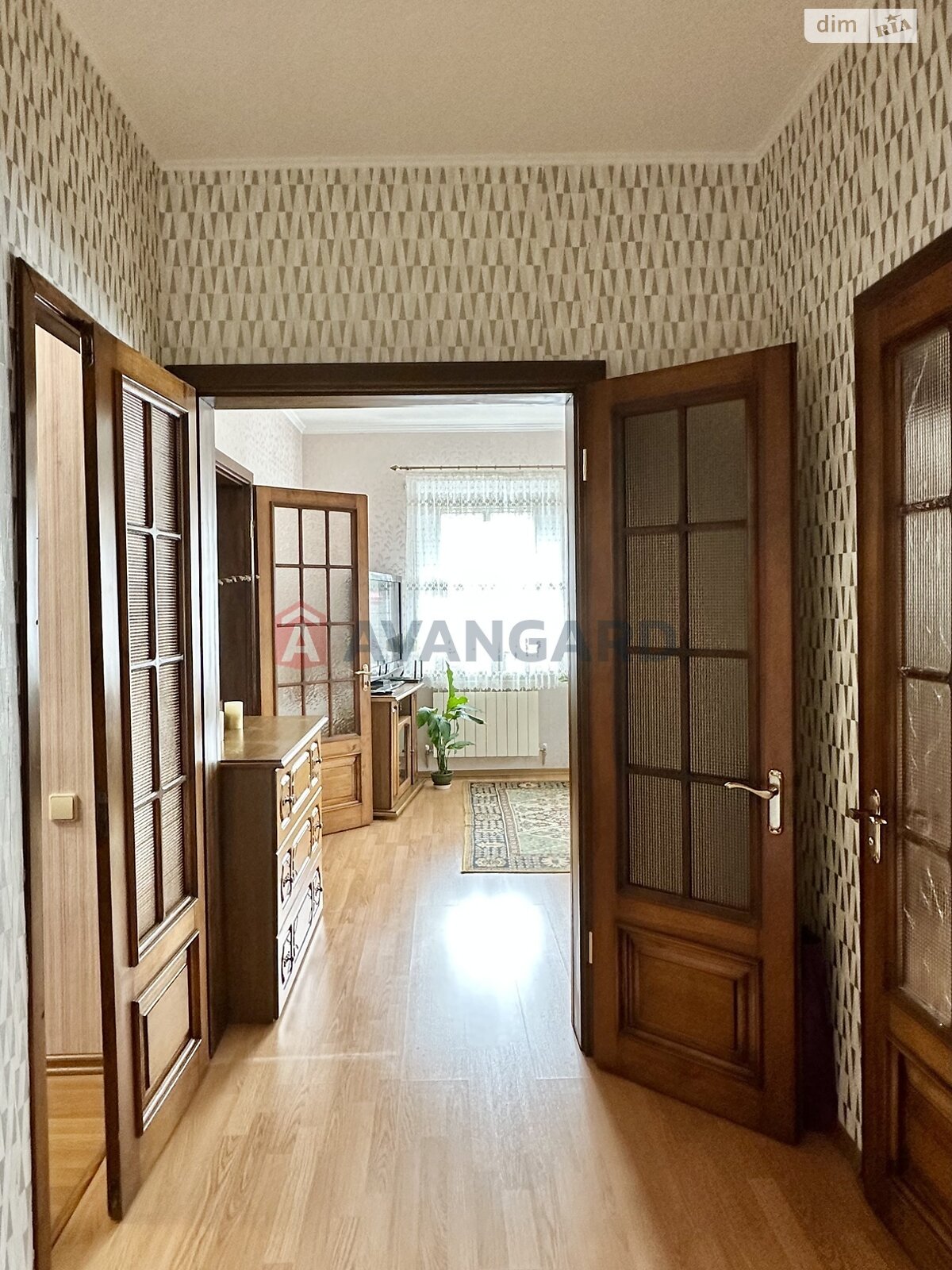 одноэтажный дом с отоплением, 188 кв. м, кирпич. Продажа в Днепре район Новокодакский фото 1 одноэтажный дом с отоплением, 188 кв. м, кирпич. Продажа в Днепре район Новокодакский фото 1