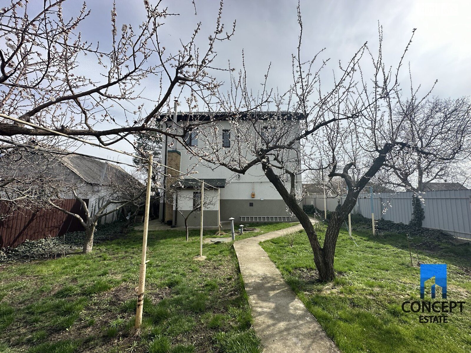 двоповерховий будинок з верандою, 174.4 кв. м, цегла. Продаж у Дніпрі фото 1 двоповерховий будинок з верандою, 174.4 кв. м, цегла. Продаж у Дніпрі фото 1