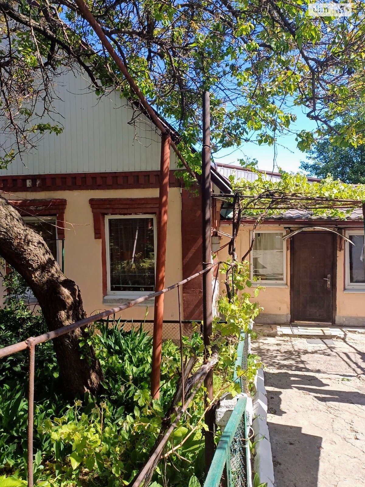 одноэтажный дом с гаражом, 78 кв. м, кирпич. Продажа в Днепре район Победа-4 фото 1 одноэтажный дом с гаражом, 78 кв. м, кирпич. Продажа в Днепре район Победа-4 фото 1