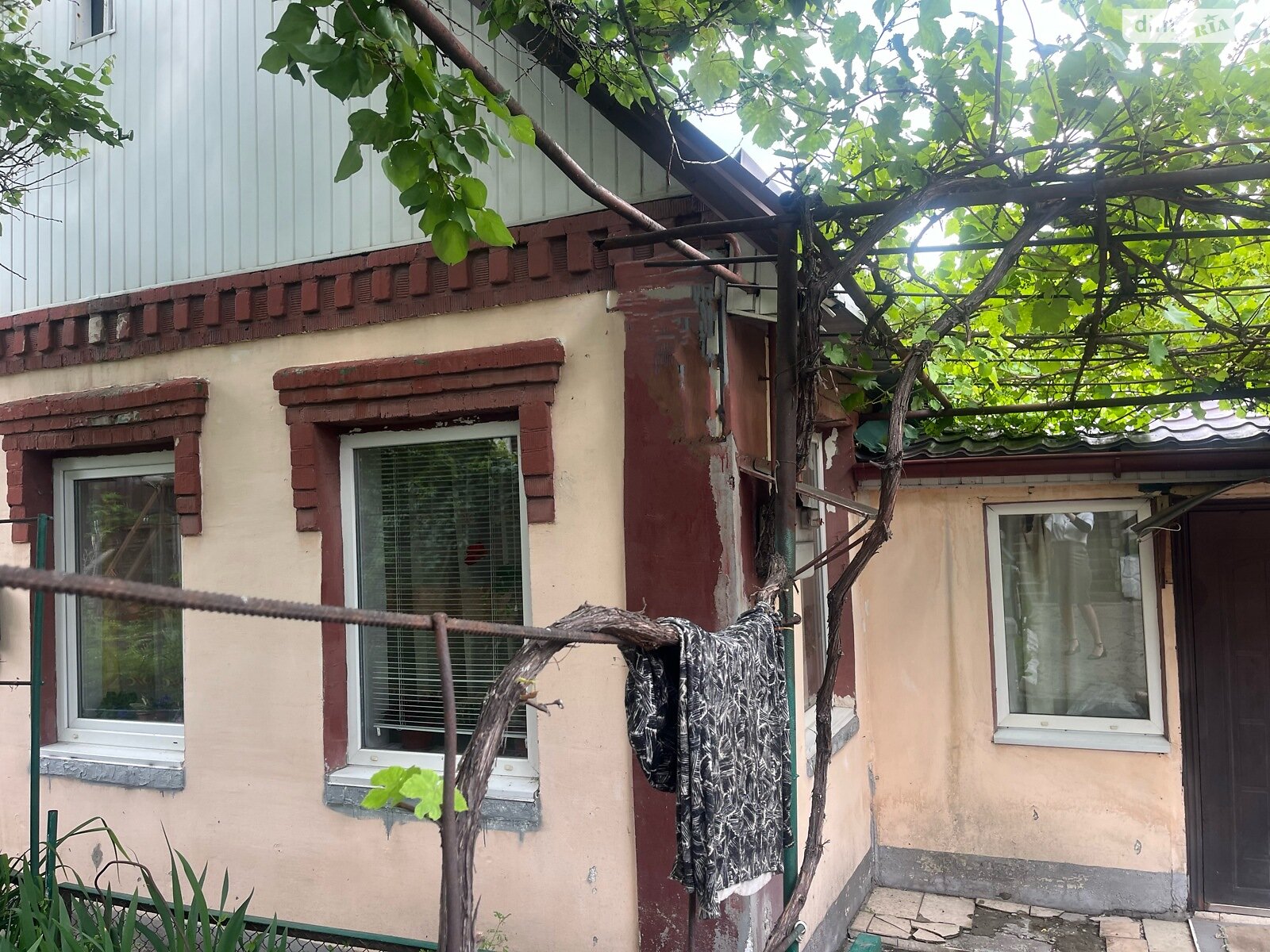 одноэтажный дом с гаражом, 78 кв. м, кирпич. Продажа в Днепре район Победа-4 фото 1 одноэтажный дом с гаражом, 78 кв. м, кирпич. Продажа в Днепре район Победа-4 фото 1