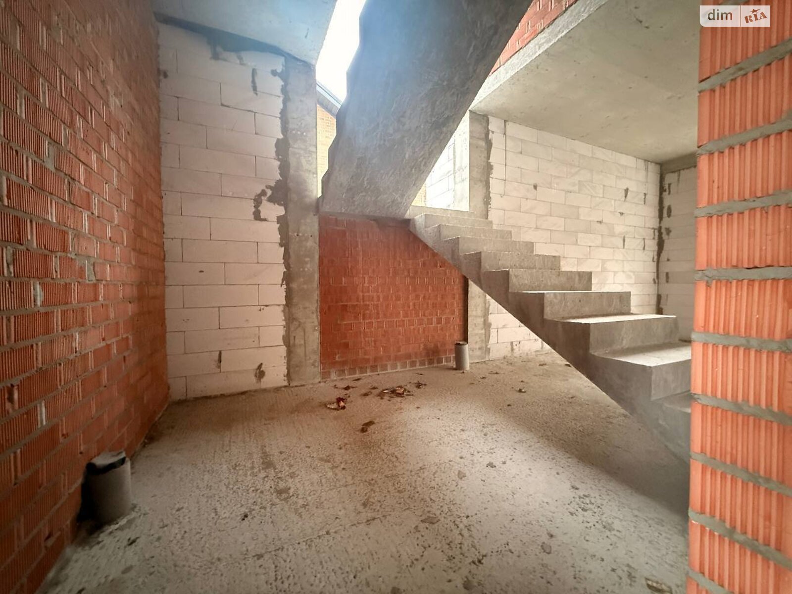 двухэтажный дом с верандой, 200 кв. м, пеноблок. Продажа в Днепре район Подстанция фото 1 двухэтажный дом с верандой, 200 кв. м, пеноблок. Продажа в Днепре район Подстанция фото 1