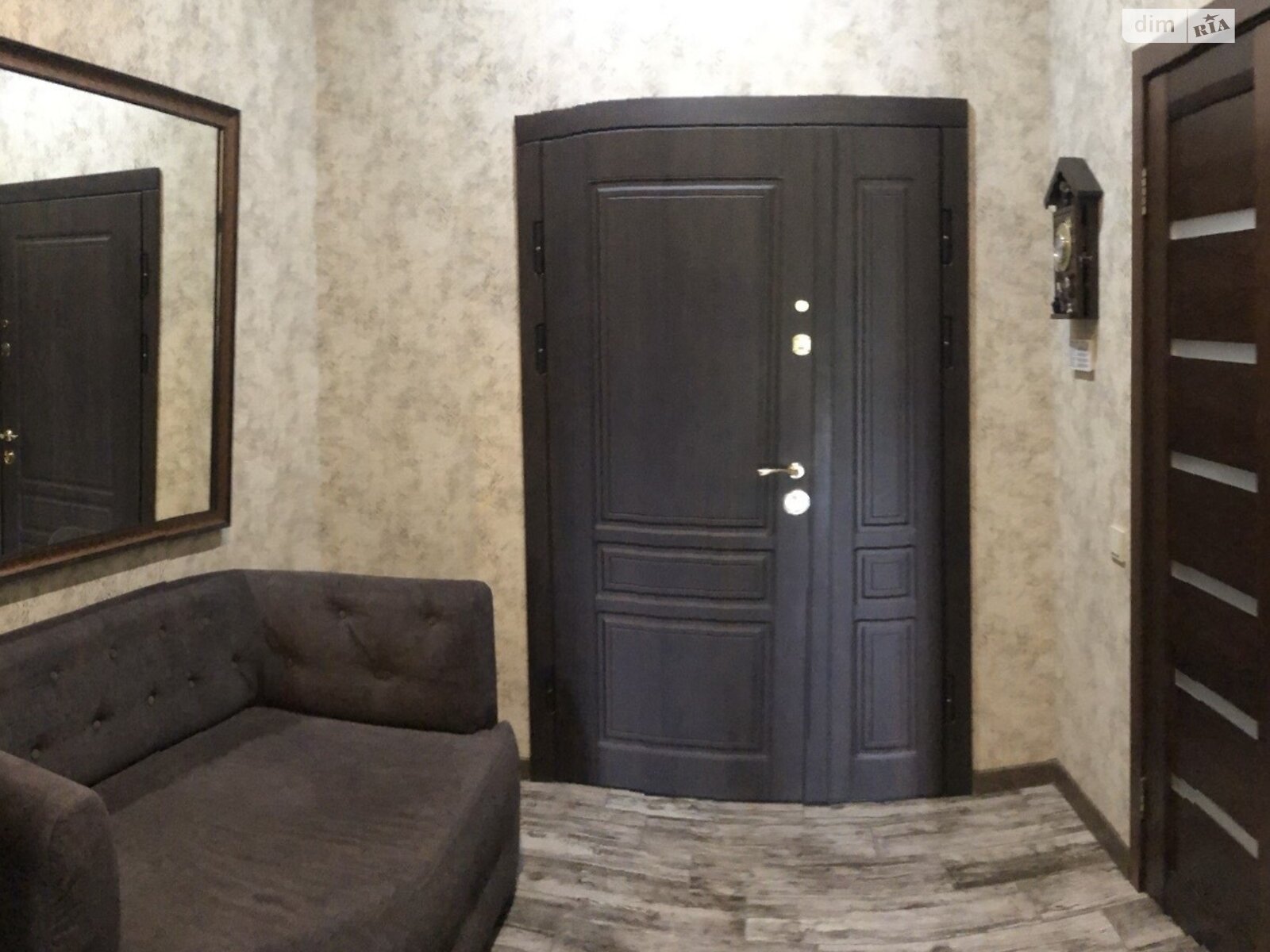 двухэтажный дом с верандой, 215 кв. м, газобетон. Продажа в Днепре фото 1