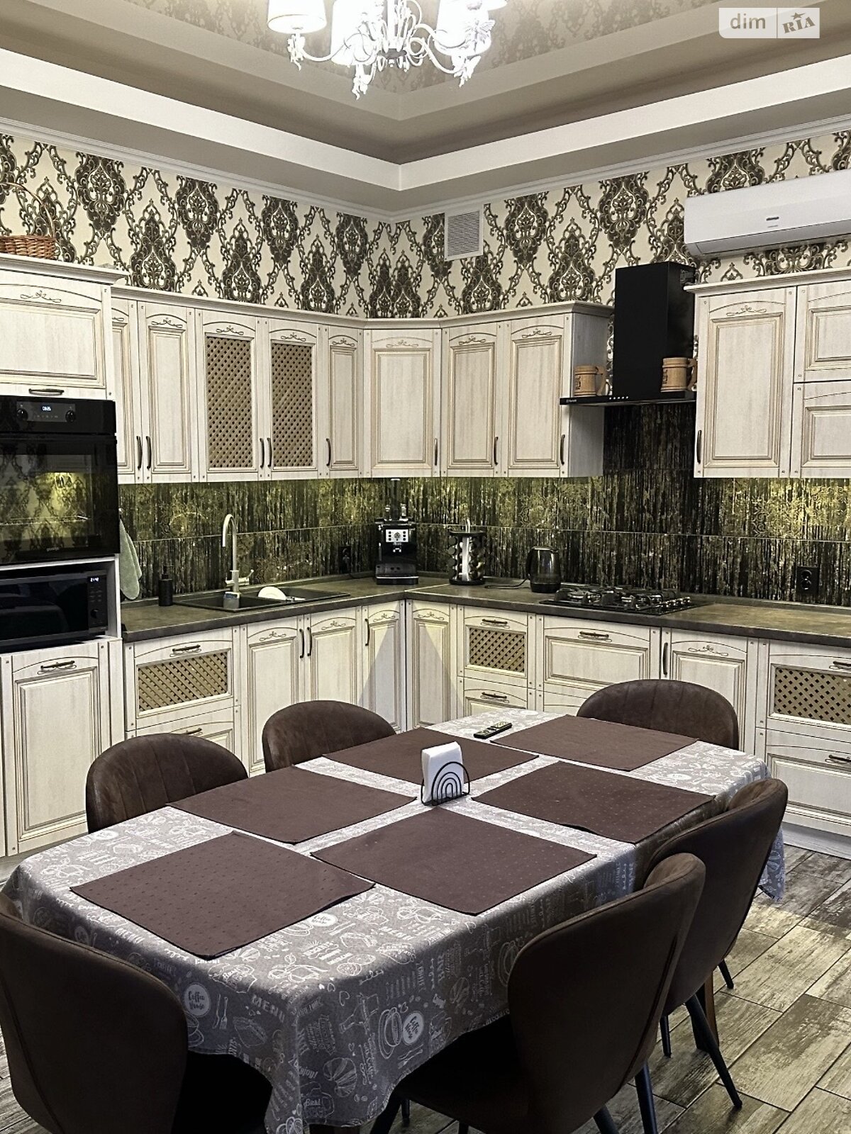 двухэтажный дом с верандой, 215 кв. м, газобетон. Продажа в Днепре фото 1