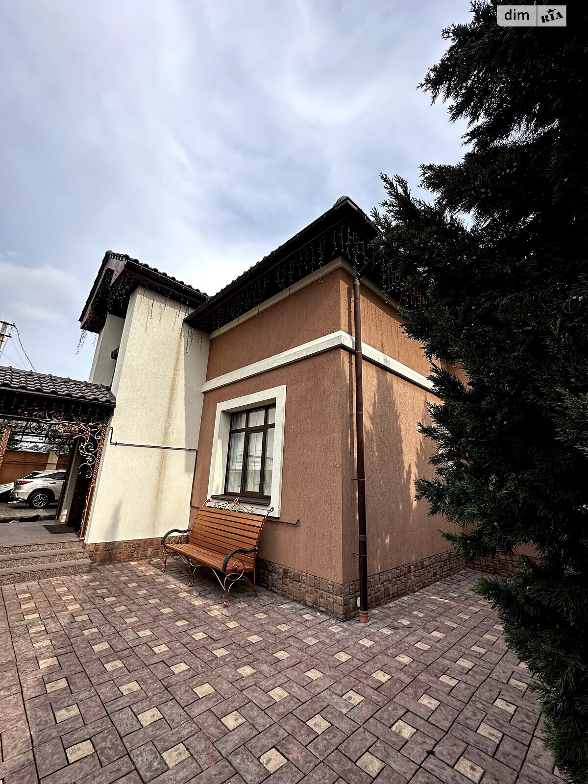 двоповерховий будинок з гаражем, 368.3 кв. м, цегла. Продаж в Дніпрі, район Самарський фото 1 двоповерховий будинок з гаражем, 368.3 кв. м, цегла. Продаж в Дніпрі, район Самарський фото 1