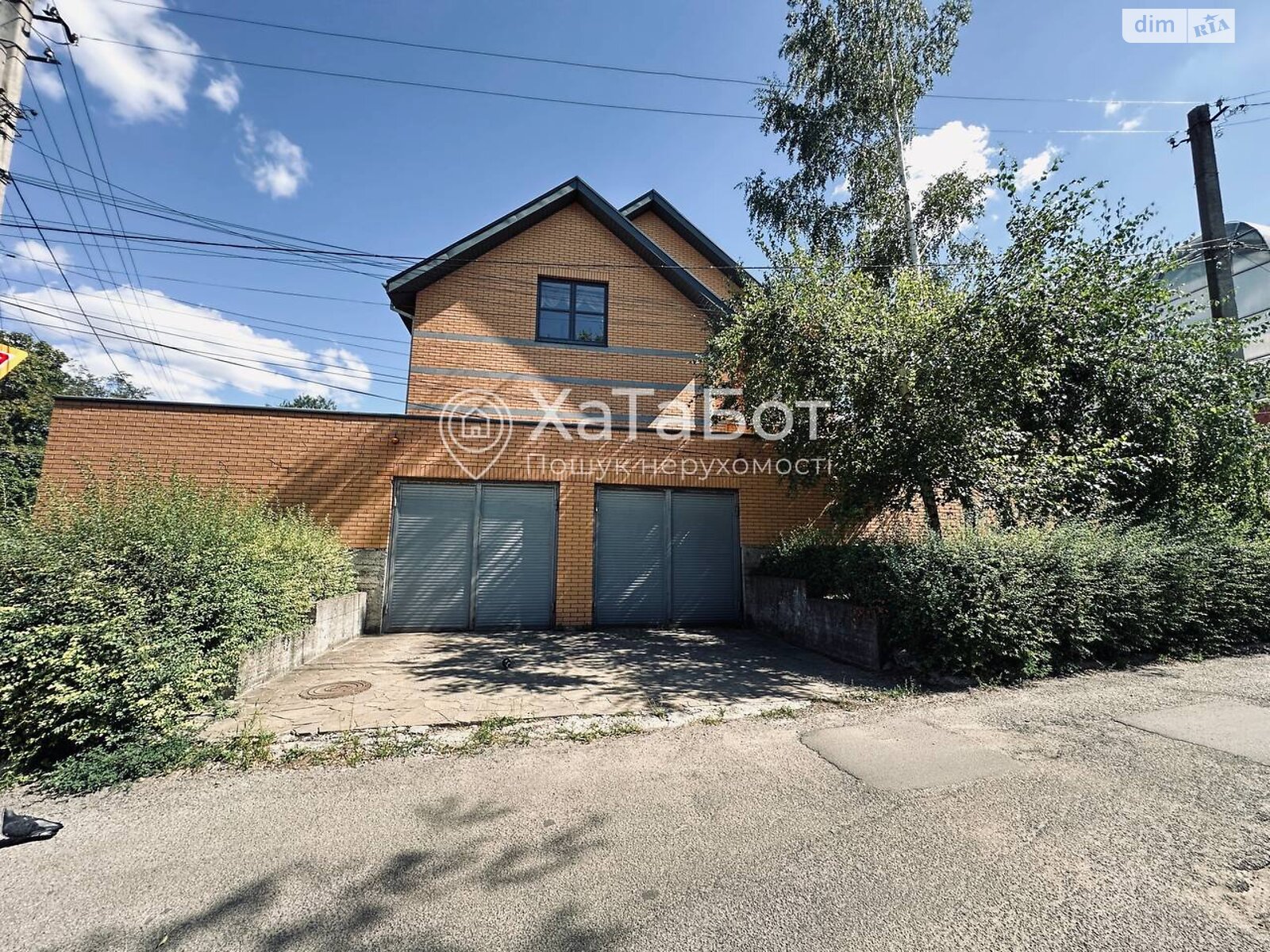 трехэтажный дом с ремонтом, 612.2 кв. м, кирпич. Продажа в Днепре район Проспект Поля фото 1 трехэтажный дом с ремонтом, 612.2 кв. м, кирпич. Продажа в Днепре район Проспект Поля фото 1