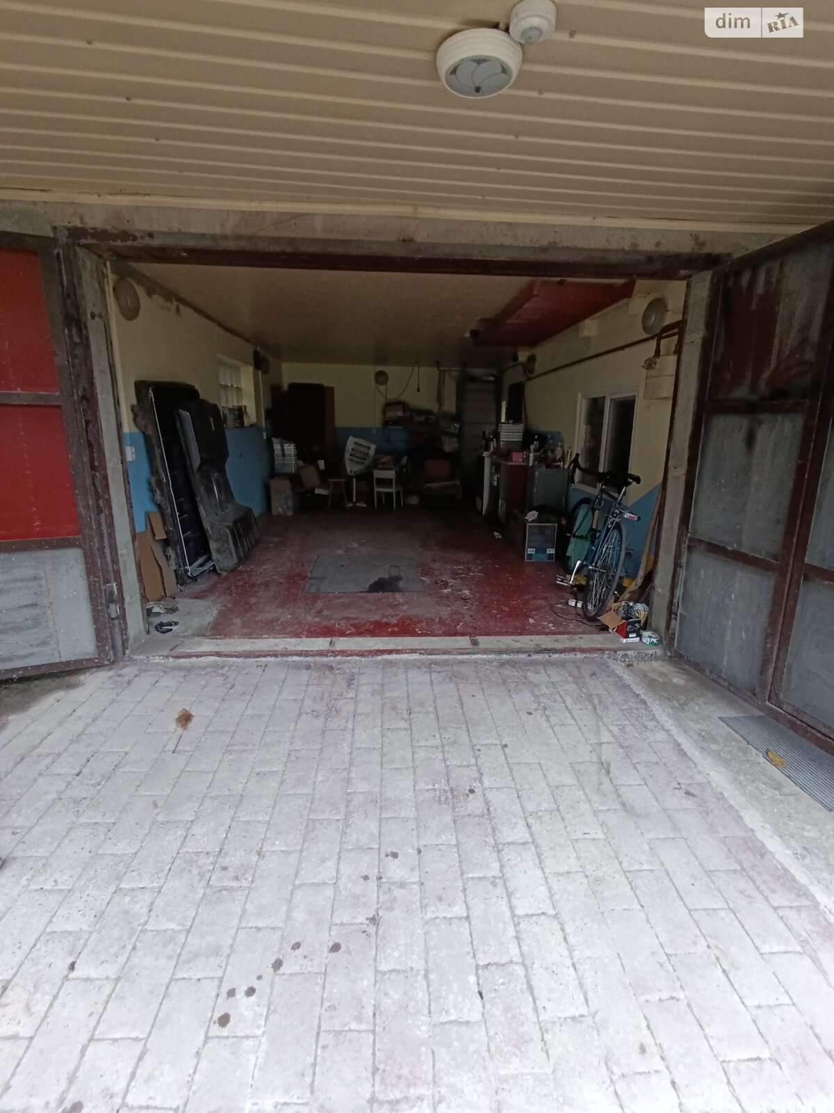 одинадцатиэтажный дом с гаражом, 37 кв. м, кирпич. Продажа в Днепре район Рыбальская Балка фото 1 одинадцатиэтажный дом с гаражом, 37 кв. м, кирпич. Продажа в Днепре район Рыбальская Балка фото 1