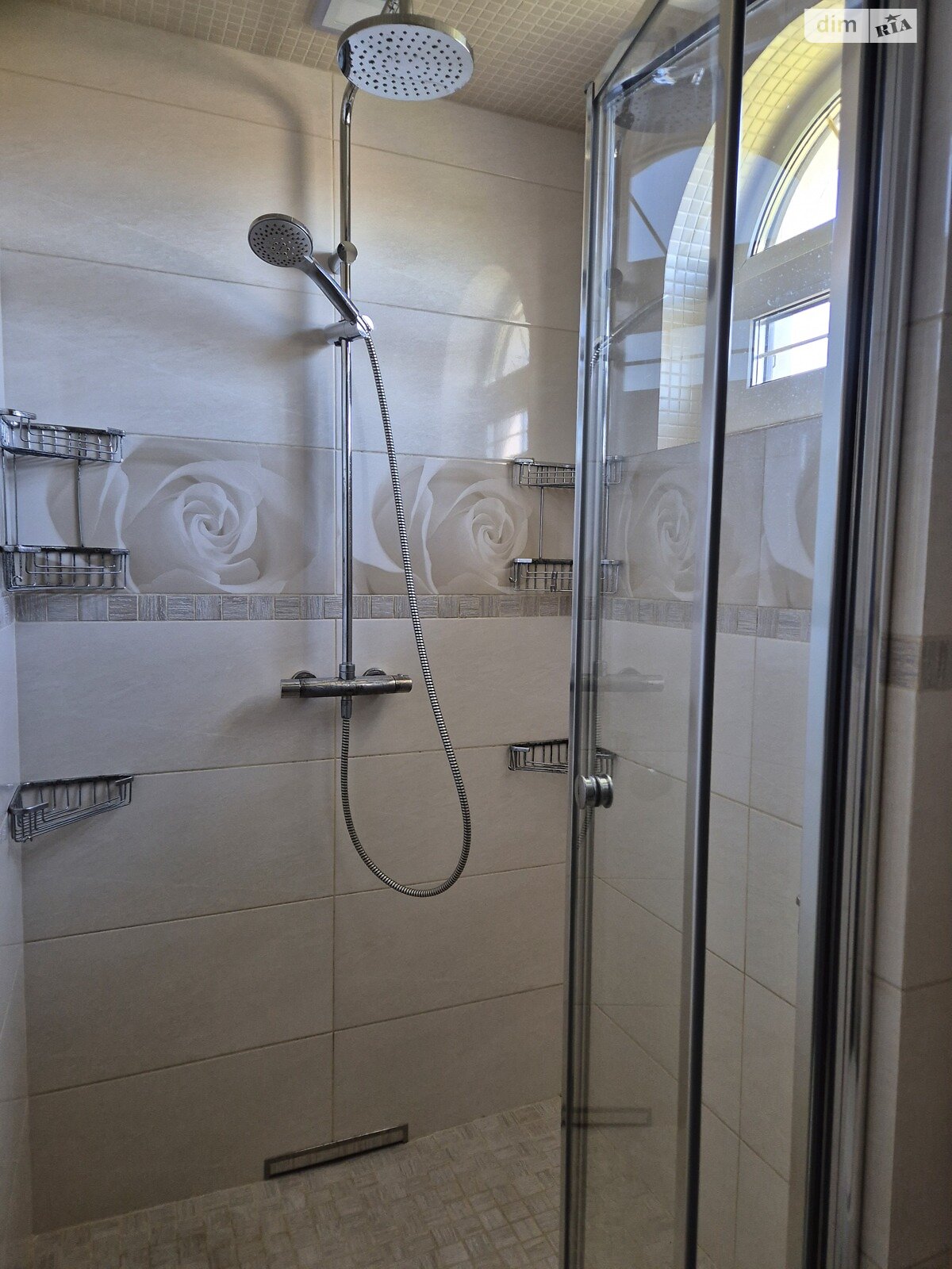 двоповерховий будинок з меблями, 120 кв. м, цегла. Продаж в Дніпрі, район Самарівка фото 1 двоповерховий будинок з меблями, 120 кв. м, цегла. Продаж в Дніпрі, район Самарівка фото 1
