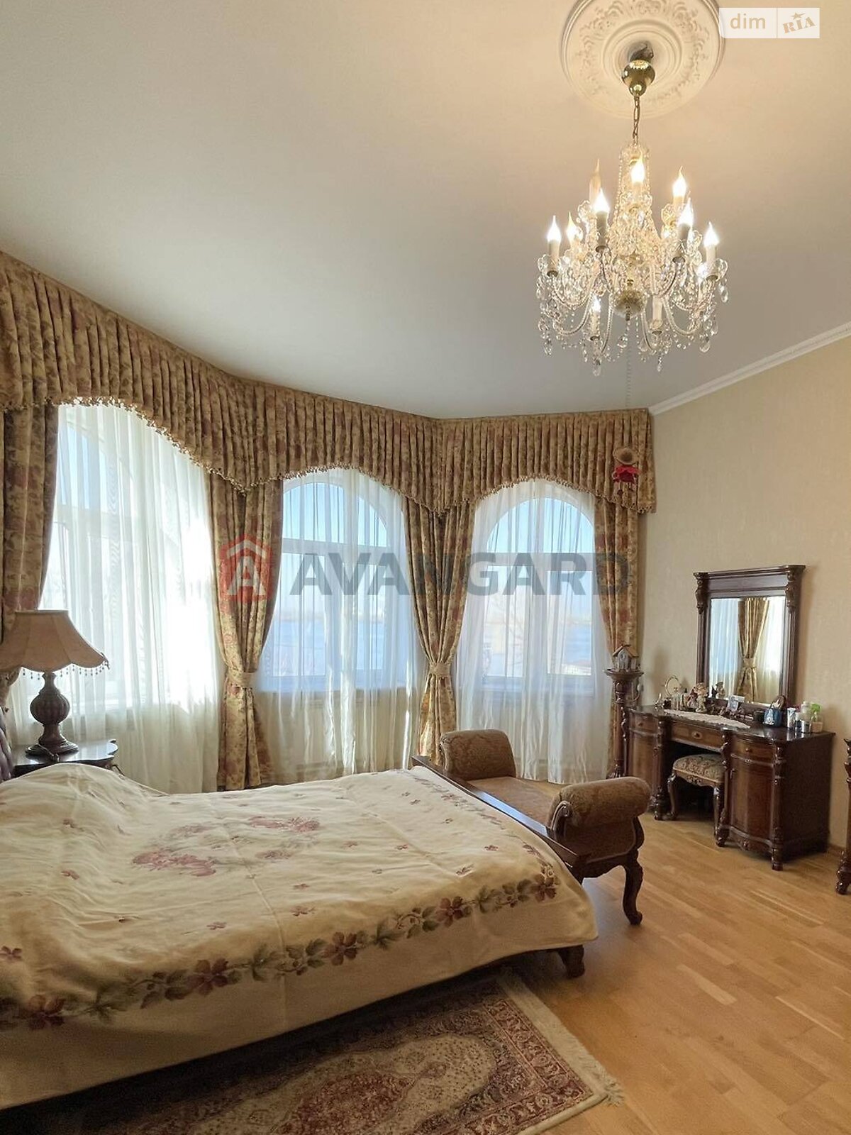 двухэтажный дом, 472 кв. м, кирпич. Продажа в Днепре район Самарский фото 1