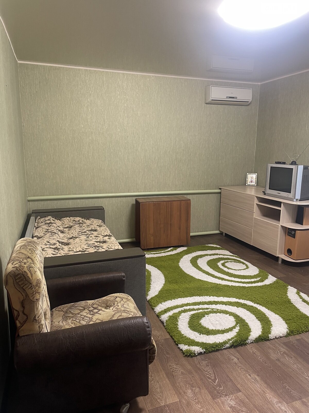 одноповерховий будинок з меблями, 60 кв. м, шлакобетон. Продаж в Дніпрі, район Шевченківський фото 1 одноповерховий будинок з меблями, 60 кв. м, шлакобетон. Продаж в Дніпрі, район Шевченківський фото 1