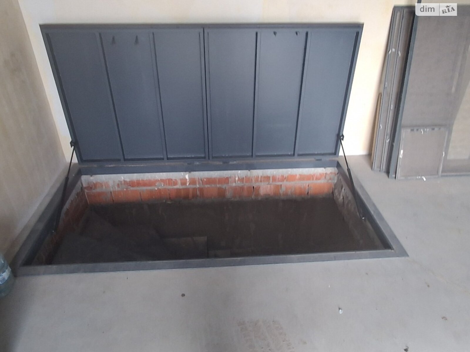 двухэтажный дом с отоплением, 175.6 кв. м, кирпич. Продажа в Днепре район Шевченковский фото 1 двухэтажный дом с отоплением, 175.6 кв. м, кирпич. Продажа в Днепре район Шевченковский фото 1