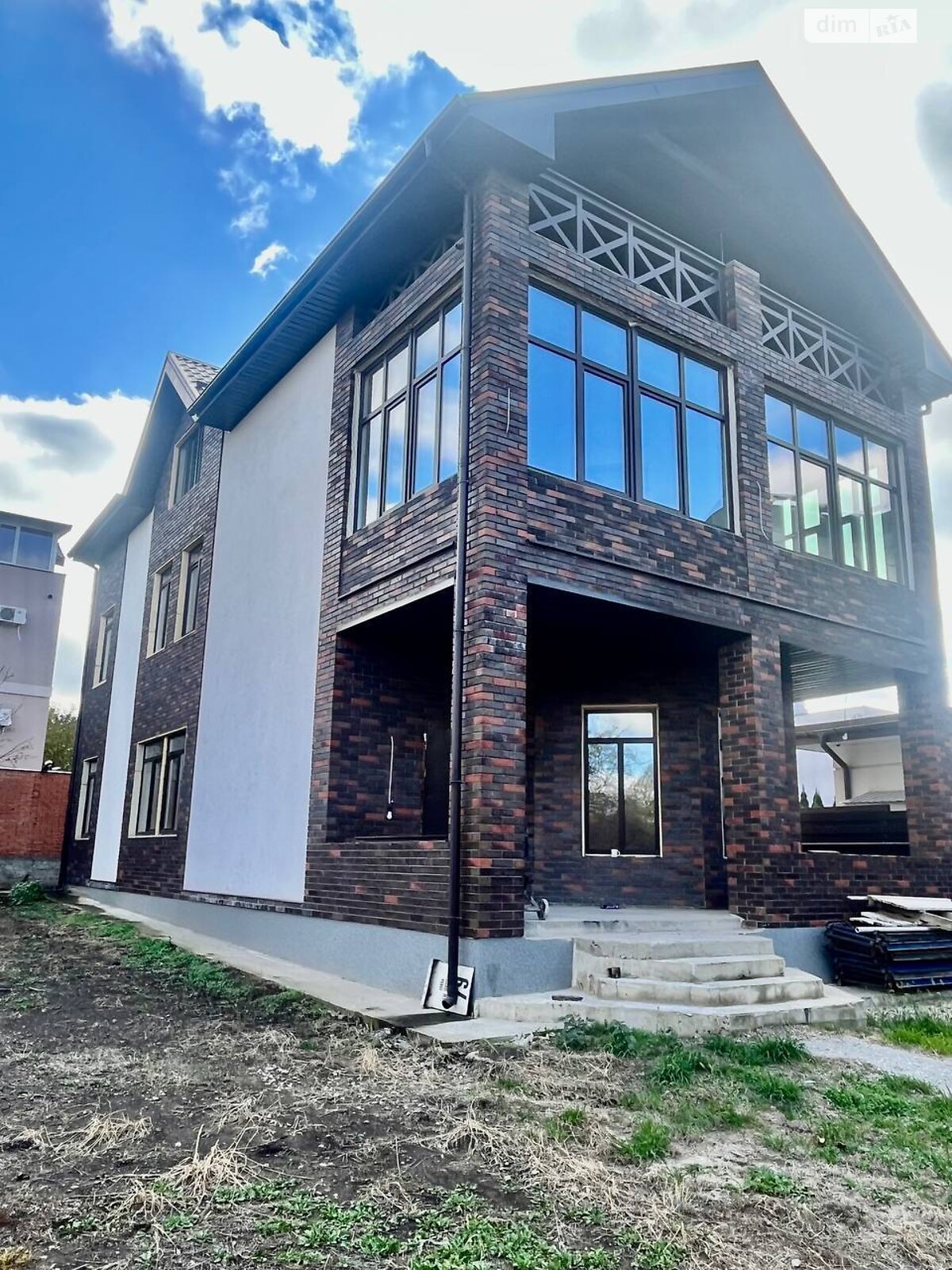 двухэтажный дом, 179 кв. м, кирпич. Продажа в Днепре район Шевченковский фото 1 двухэтажный дом, 179 кв. м, кирпич. Продажа в Днепре район Шевченковский фото 1