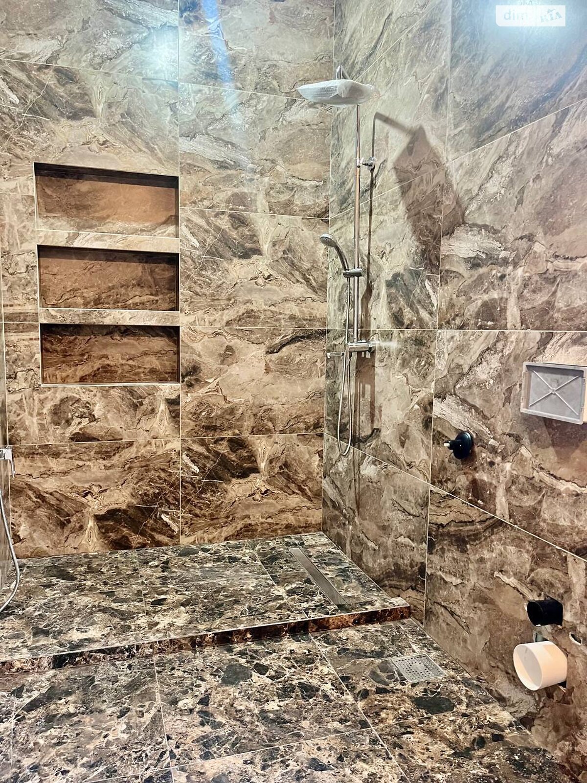 двухэтажный дом, 179 кв. м, кирпич. Продажа в Днепре район Шевченковский фото 1 двухэтажный дом, 179 кв. м, кирпич. Продажа в Днепре район Шевченковский фото 1