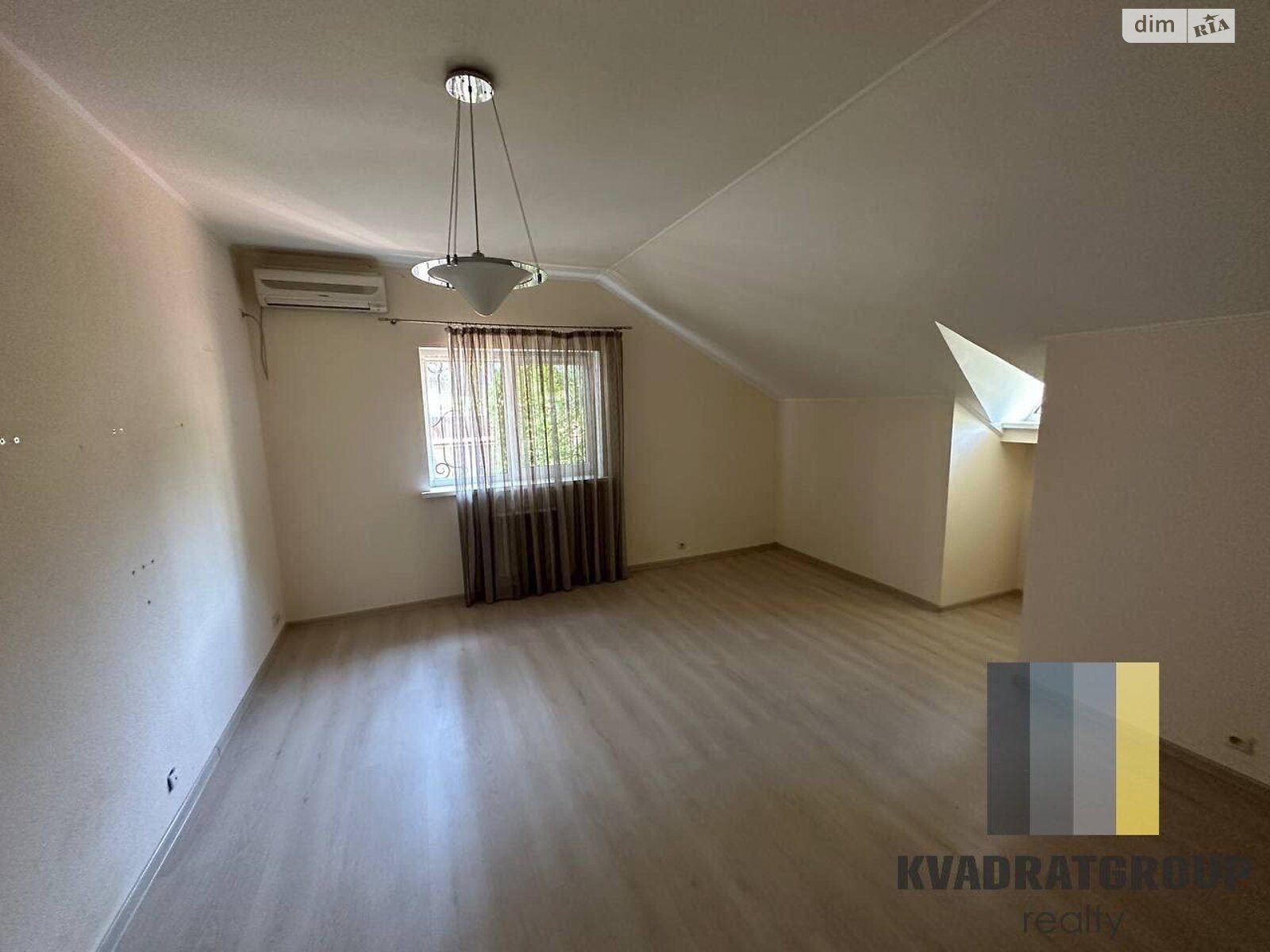 двухэтажный дом с отоплением, 250 кв. м, кирпич. Продажа в Днепре район Шевченковский фото 1 двухэтажный дом с отоплением, 250 кв. м, кирпич. Продажа в Днепре район Шевченковский фото 1