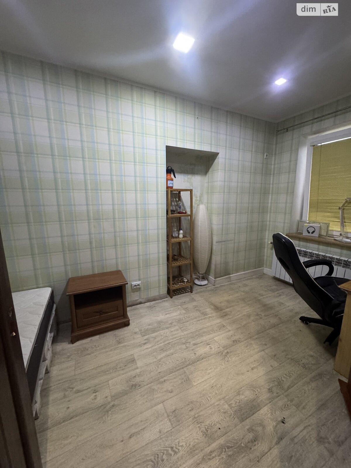 одноэтажный дом с ремонтом, 100 кв. м, кирпич. Продажа в Днепре район Чечеловский фото 1 одноэтажный дом с ремонтом, 100 кв. м, кирпич. Продажа в Днепре район Чечеловский фото 1