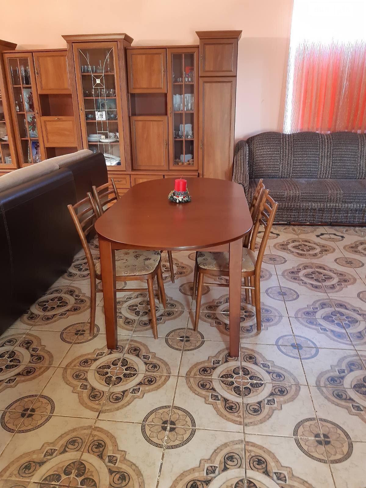 трехэтажный дом с гаражом, 380 кв. м, кирпич. Продажа в Днепре район Соборный фото 1 трехэтажный дом с гаражом, 380 кв. м, кирпич. Продажа в Днепре район Соборный фото 1