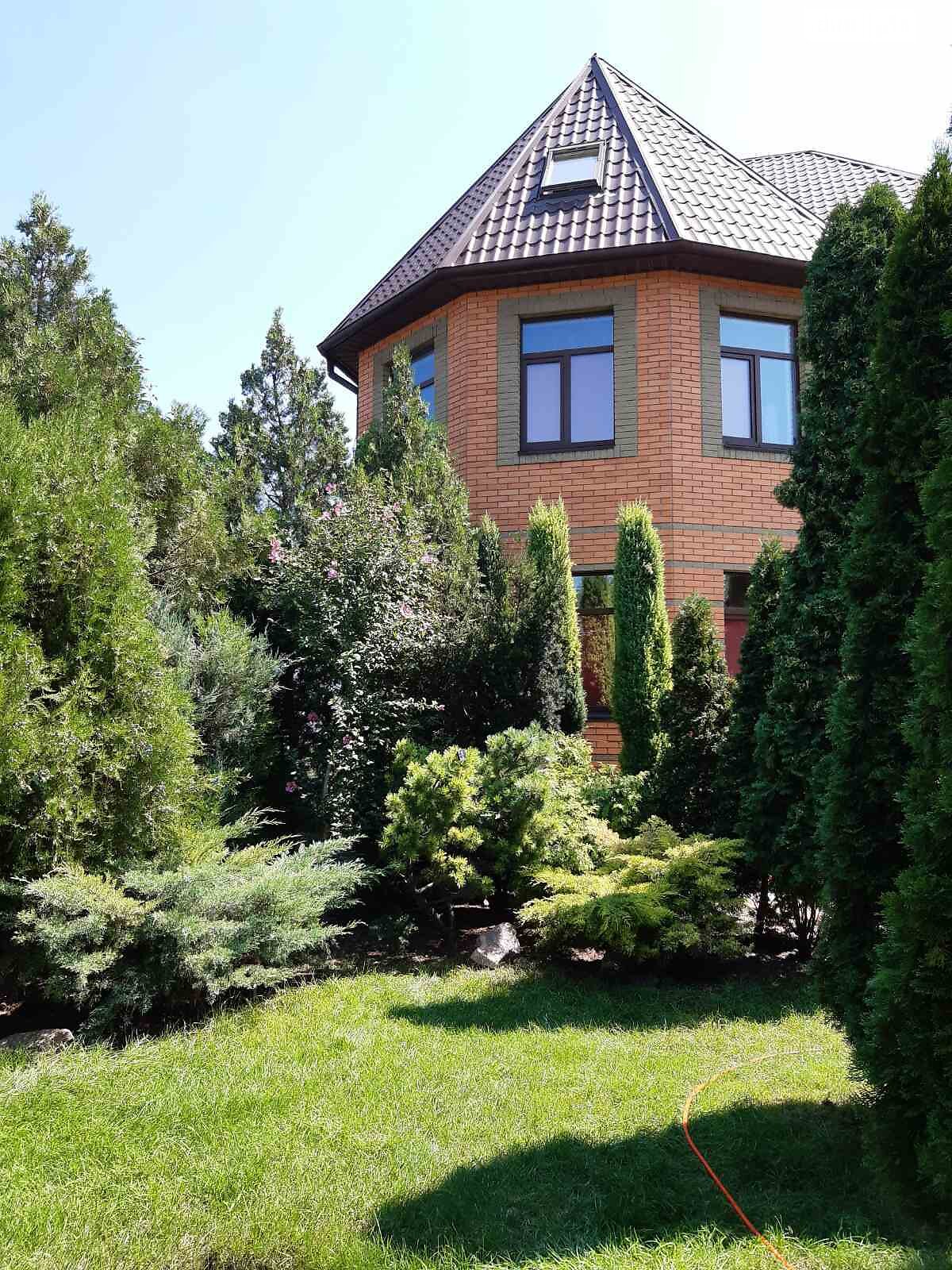 трехэтажный дом с гаражом, 380 кв. м, кирпич. Продажа в Днепре район Соборный фото 1 трехэтажный дом с гаражом, 380 кв. м, кирпич. Продажа в Днепре район Соборный фото 1