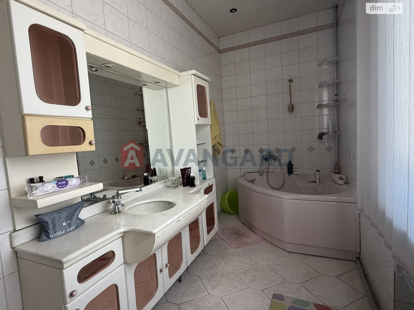 двухэтажный дом, 300 кв. м, кирпич. Продажа в Днепре район Соборный фото 1 двухэтажный дом, 300 кв. м, кирпич. Продажа в Днепре район Соборный фото 1