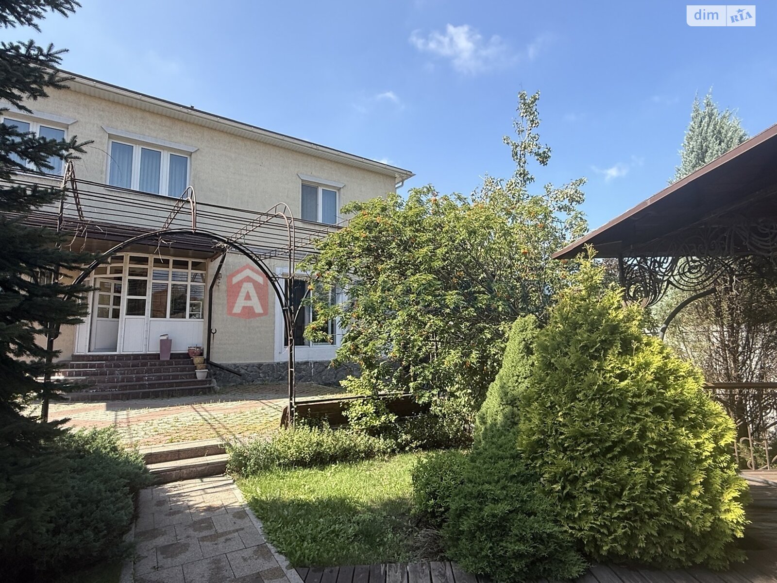 двухэтажный дом, 300 кв. м, кирпич. Продажа в Днепре район Соборный фото 1 двухэтажный дом, 300 кв. м, кирпич. Продажа в Днепре район Соборный фото 1