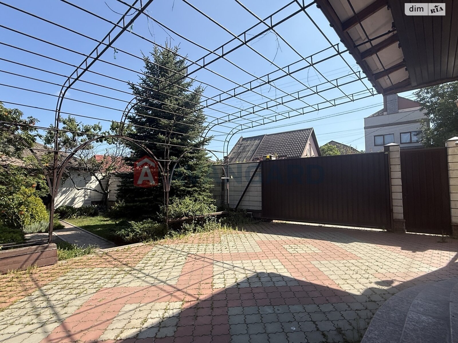 двухэтажный дом, 300 кв. м, кирпич. Продажа в Днепре район Соборный фото 1 двухэтажный дом, 300 кв. м, кирпич. Продажа в Днепре район Соборный фото 1