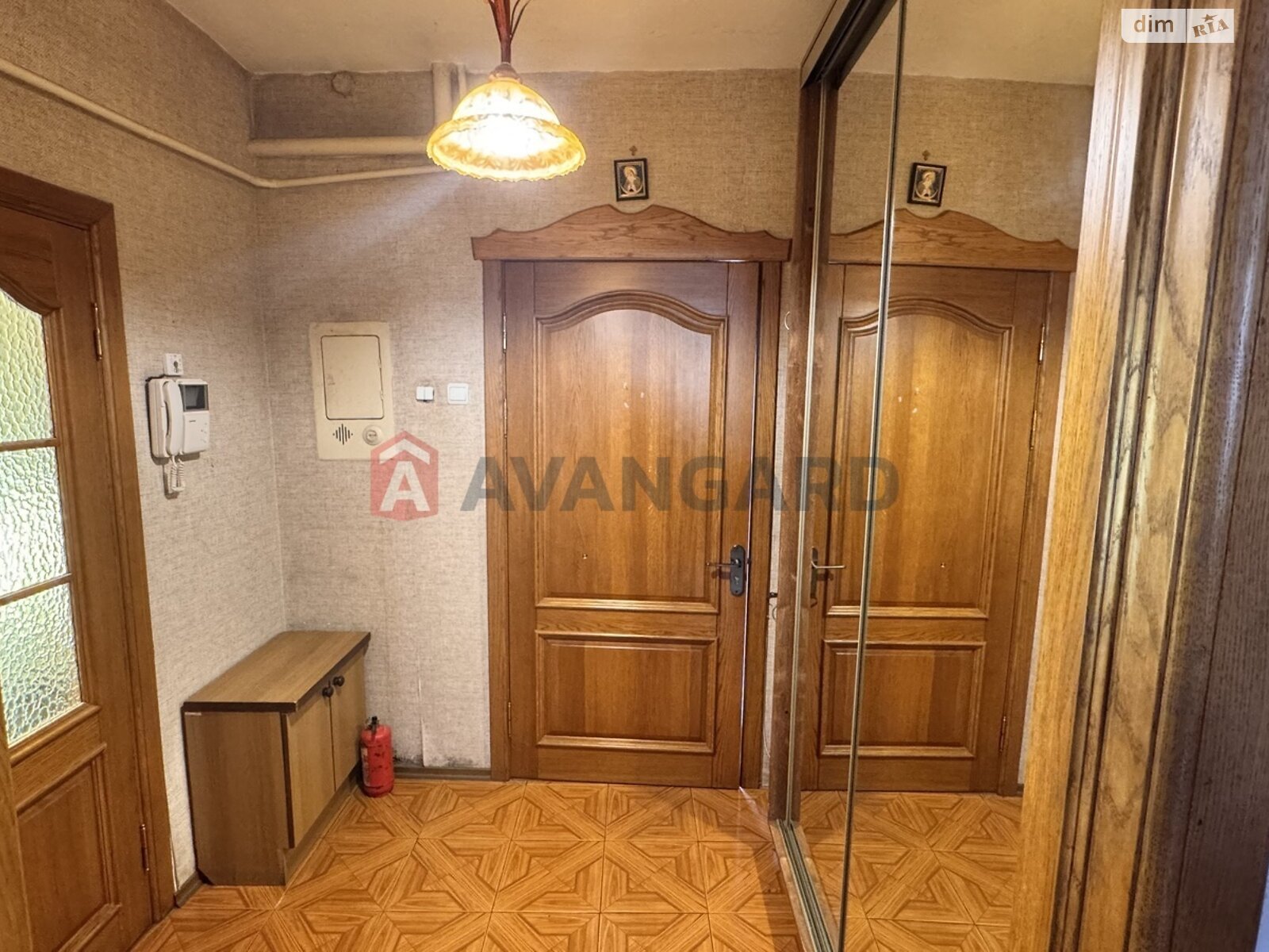 двухэтажный дом, 150.6 кв. м, кирпич. Продажа в Днепре район Соборный фото 1 двухэтажный дом, 150.6 кв. м, кирпич. Продажа в Днепре район Соборный фото 1