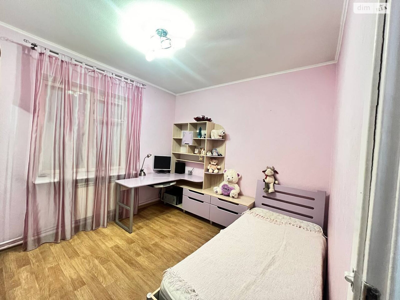одноэтажный дом с гаражом, 202 кв. м, кирпич. Продажа в Днепре район Соборный фото 1