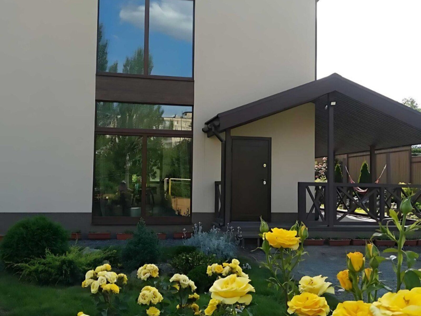 двухэтажный дом с верандой, 121.8 кв. м, кирпич. Продажа в Днепре район Соборный фото 1 двухэтажный дом с верандой, 121.8 кв. м, кирпич. Продажа в Днепре район Соборный фото 1
