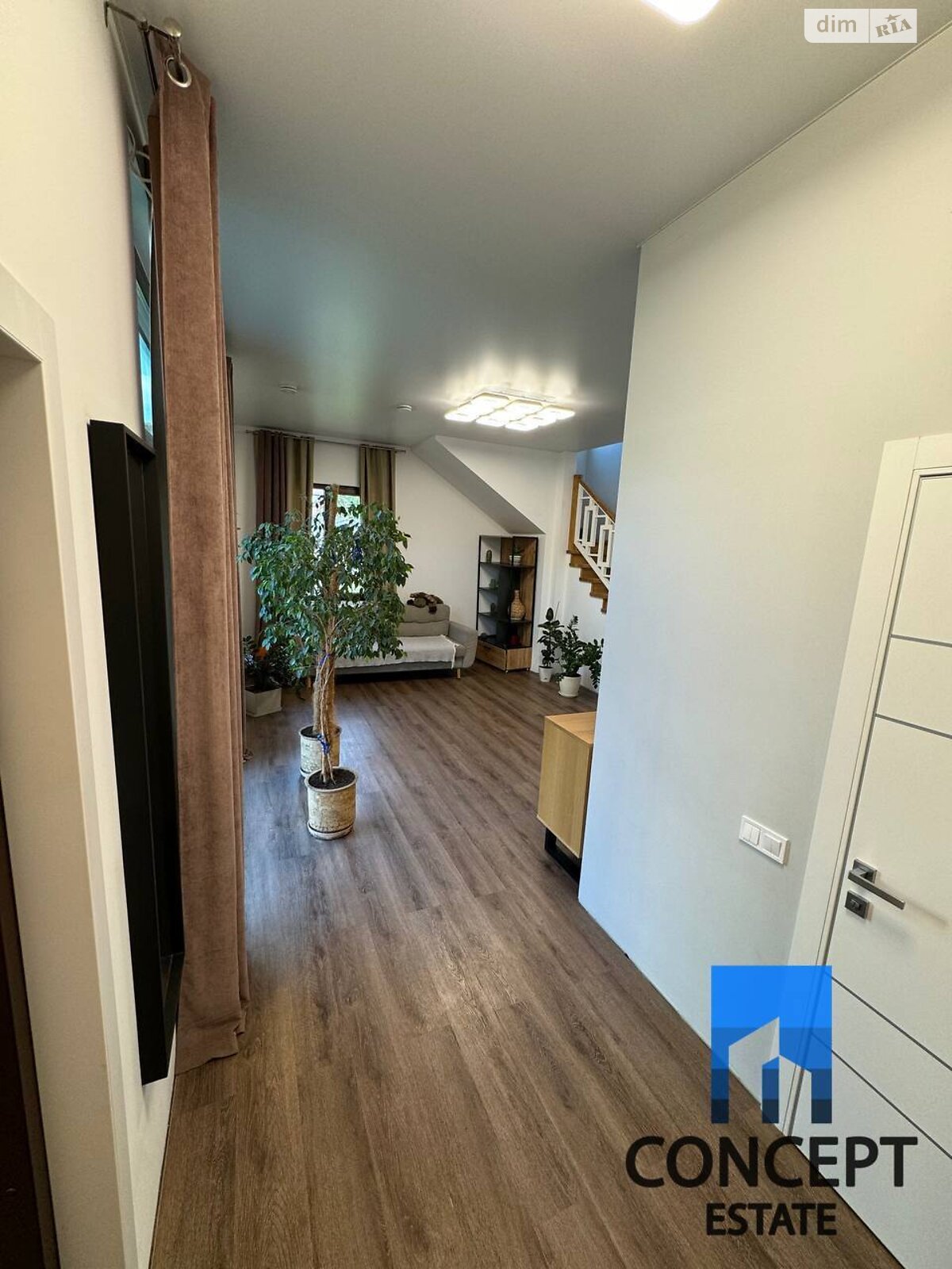 двоповерховий будинок з меблями, 121.8 кв. м, цегла. Продаж в Дніпрі, район Соборний фото 1 двоповерховий будинок з меблями, 121.8 кв. м, цегла. Продаж в Дніпрі, район Соборний фото 1