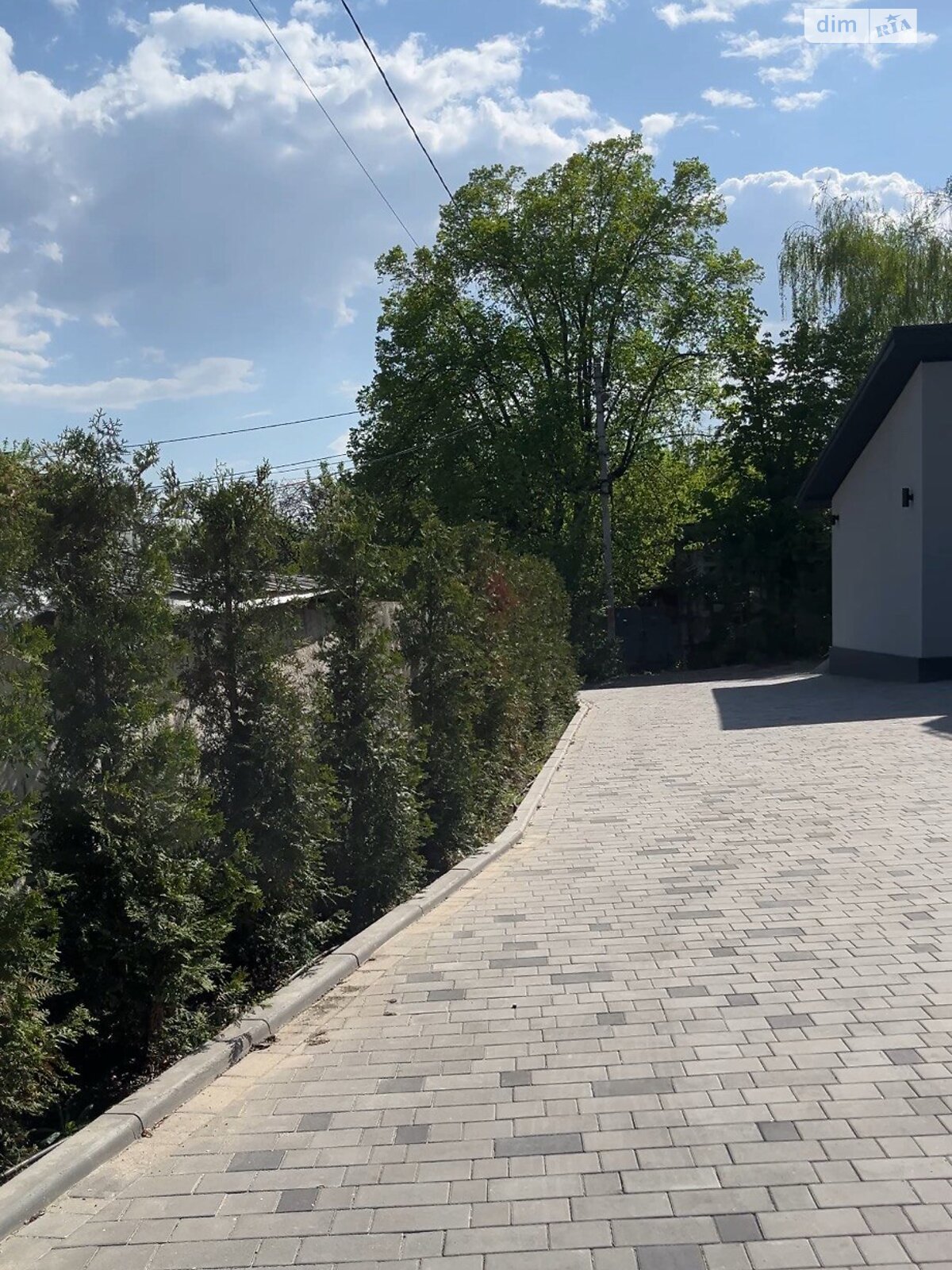 триповерховий будинок з гаражем, 500 кв. м, газобетон. Продаж в Дніпрі, район Соборний фото 1 триповерховий будинок з гаражем, 500 кв. м, газобетон. Продаж в Дніпрі, район Соборний фото 1