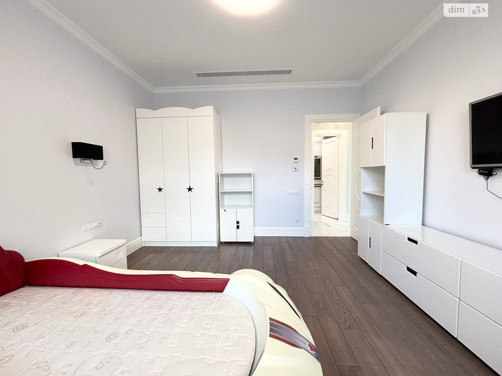 одноповерховий будинок з гаражем, 241.6 кв. м, каркасний. Продаж в Дніпрі, район Соборний фото 1 одноповерховий будинок з гаражем, 241.6 кв. м, каркасний. Продаж в Дніпрі, район Соборний фото 1