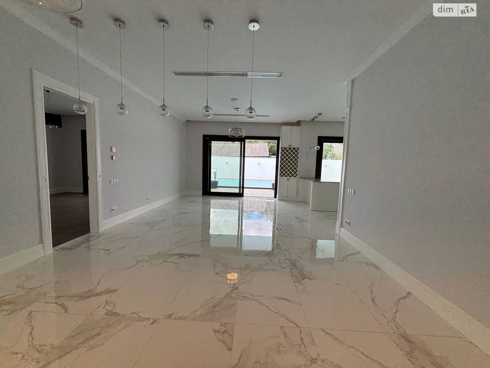 одноповерховий будинок з гаражем, 241.6 кв. м, каркасний. Продаж в Дніпрі, район Соборний фото 1 одноповерховий будинок з гаражем, 241.6 кв. м, каркасний. Продаж в Дніпрі, район Соборний фото 1
