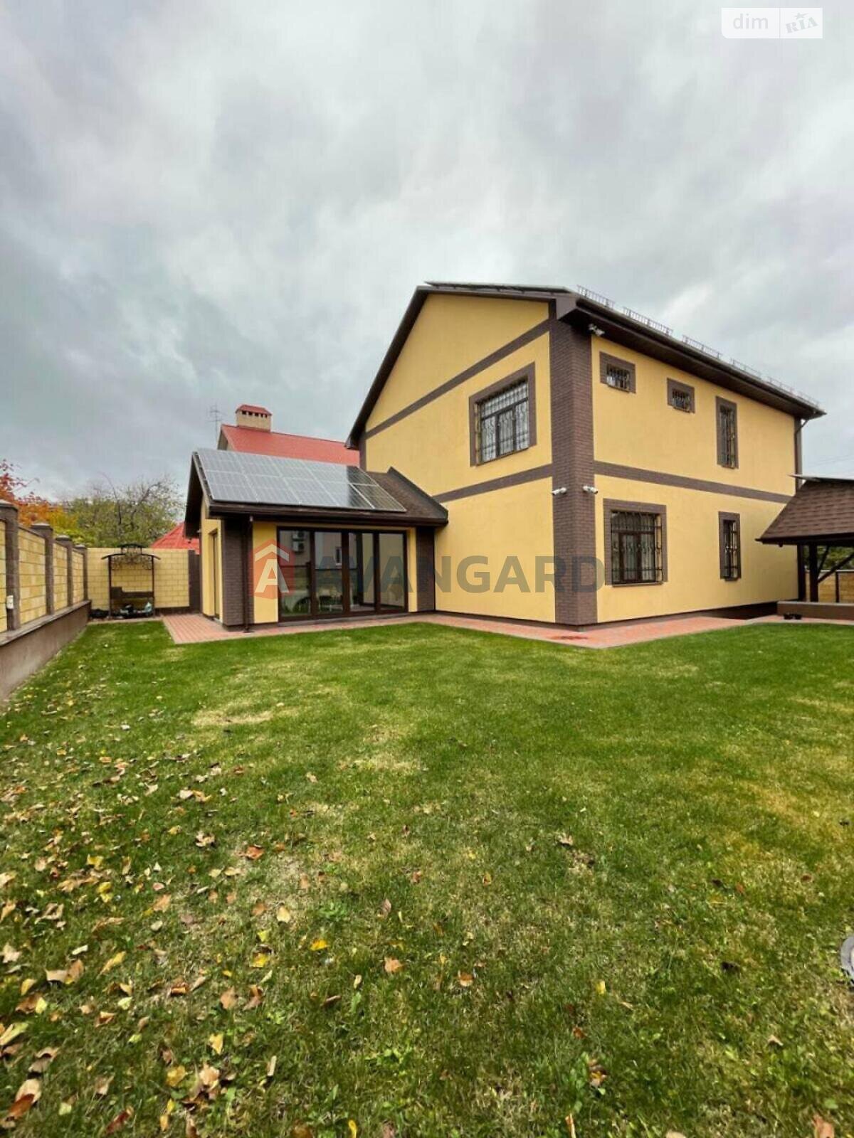двоповерховий будинок, 284 кв. м, кирпич. Продаж в Дніпрі, район Соборний фото 1 двоповерховий будинок, 284 кв. м, кирпич. Продаж в Дніпрі, район Соборний фото 1