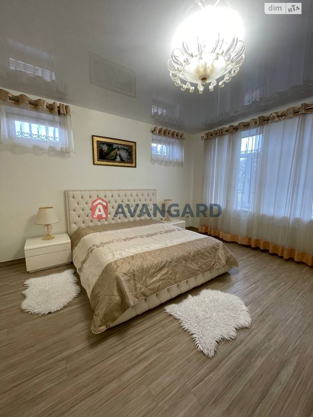 двухэтажный дом, 284 кв. м, кирпич. Продажа в Днепре район Соборный фото 1 двухэтажный дом, 284 кв. м, кирпич. Продажа в Днепре район Соборный фото 1