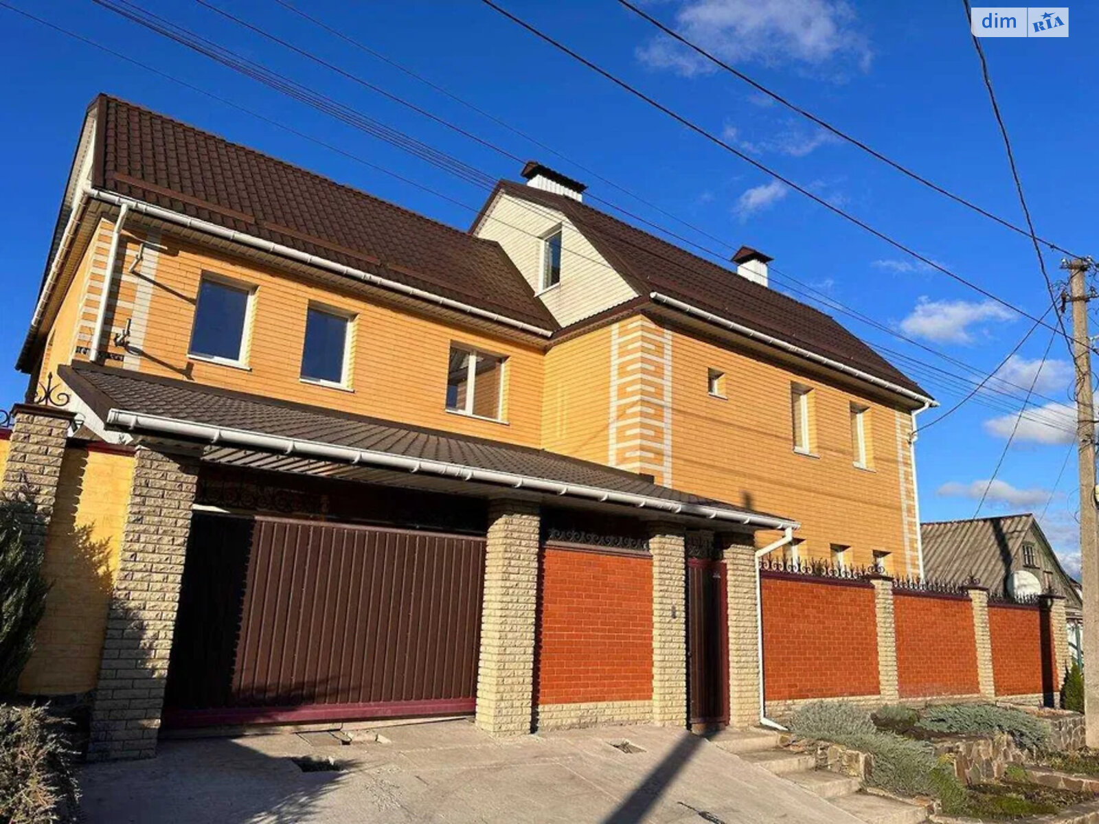 двухэтажный дом, 370 кв. м, кирпич. Продажа в Днепре район Соборный фото 1 двухэтажный дом, 370 кв. м, кирпич. Продажа в Днепре район Соборный фото 1