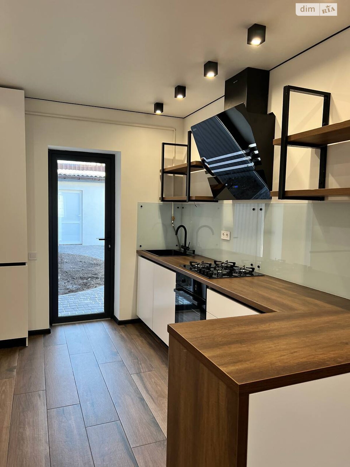 двоповерховий будинок з опаленням, 150 кв. м, кирпич. Продаж в Дніпрі, район Соборний фото 1 двоповерховий будинок з опаленням, 150 кв. м, кирпич. Продаж в Дніпрі, район Соборний фото 1