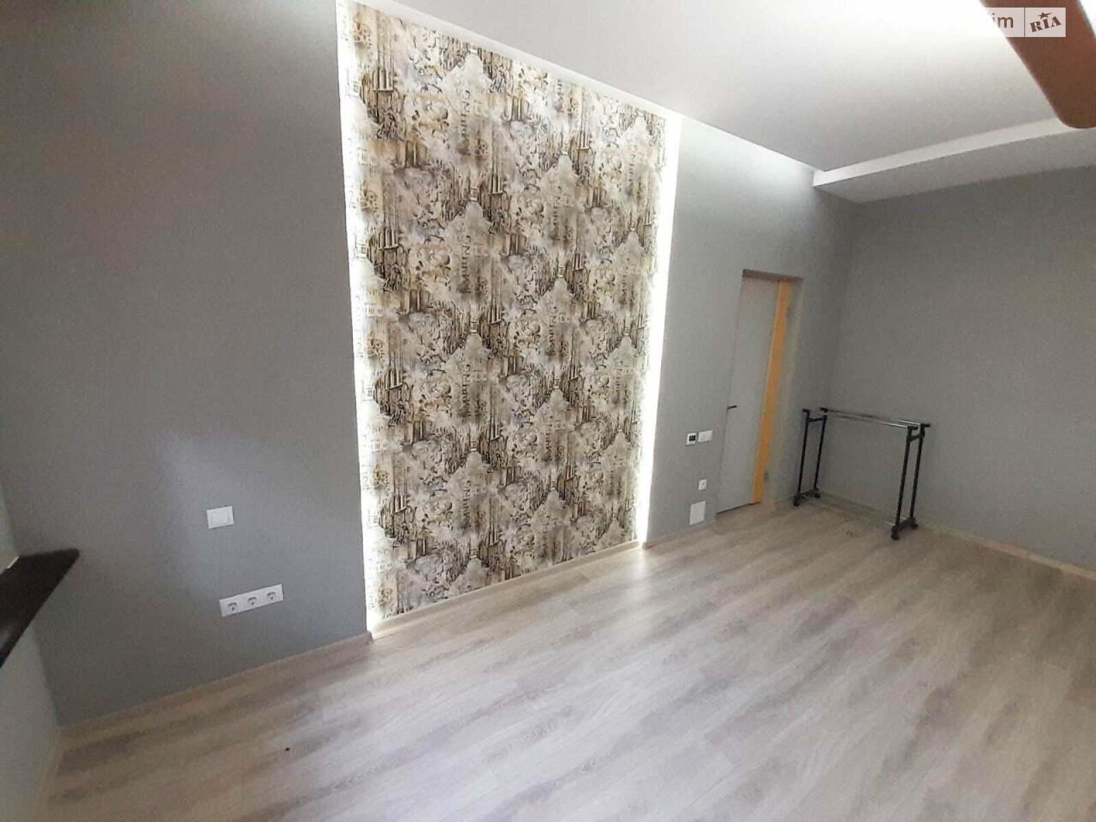 двоповерховий будинок з балконом, 226.1 кв. м, цегла. Продаж в Дніпрі, район Соборний фото 1 двоповерховий будинок з балконом, 226.1 кв. м, цегла. Продаж в Дніпрі, район Соборний фото 1