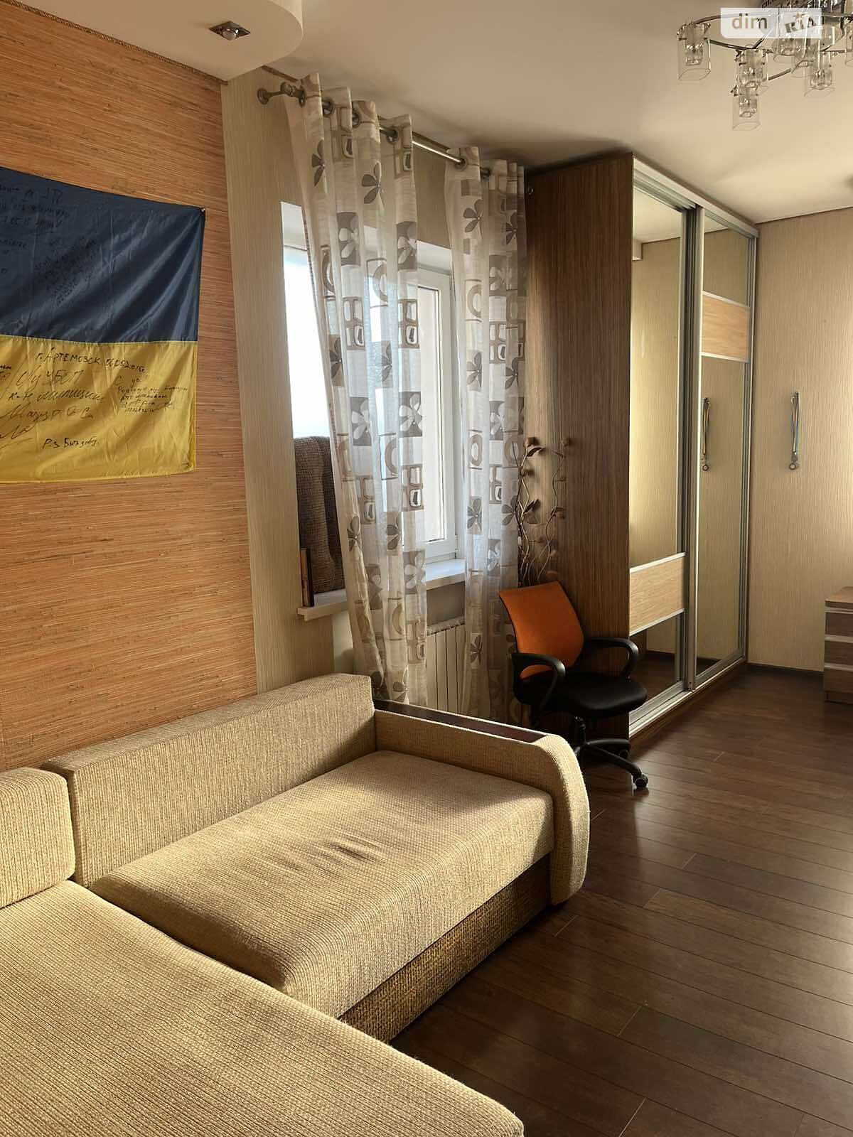 двухэтажный дом с верандой, 245 кв. м, кирпич. Продажа в Днепре район Соборный фото 1 двухэтажный дом с верандой, 245 кв. м, кирпич. Продажа в Днепре район Соборный фото 1
