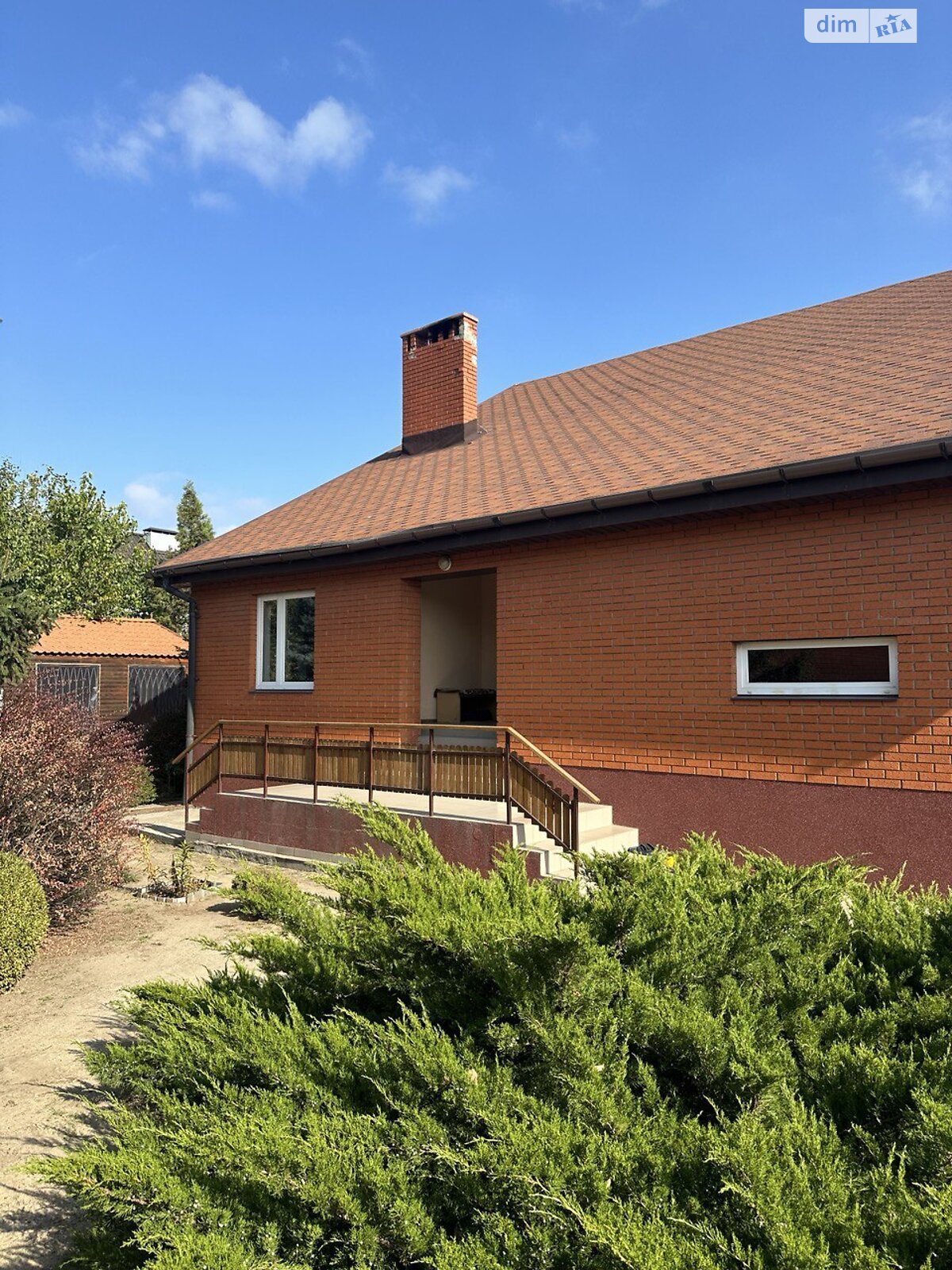 триповерховий будинок з гаражем, 392 кв. м, цегла. Продаж в Дніпрі, район Стара Ігрень фото 1 триповерховий будинок з гаражем, 392 кв. м, цегла. Продаж в Дніпрі, район Стара Ігрень фото 1
