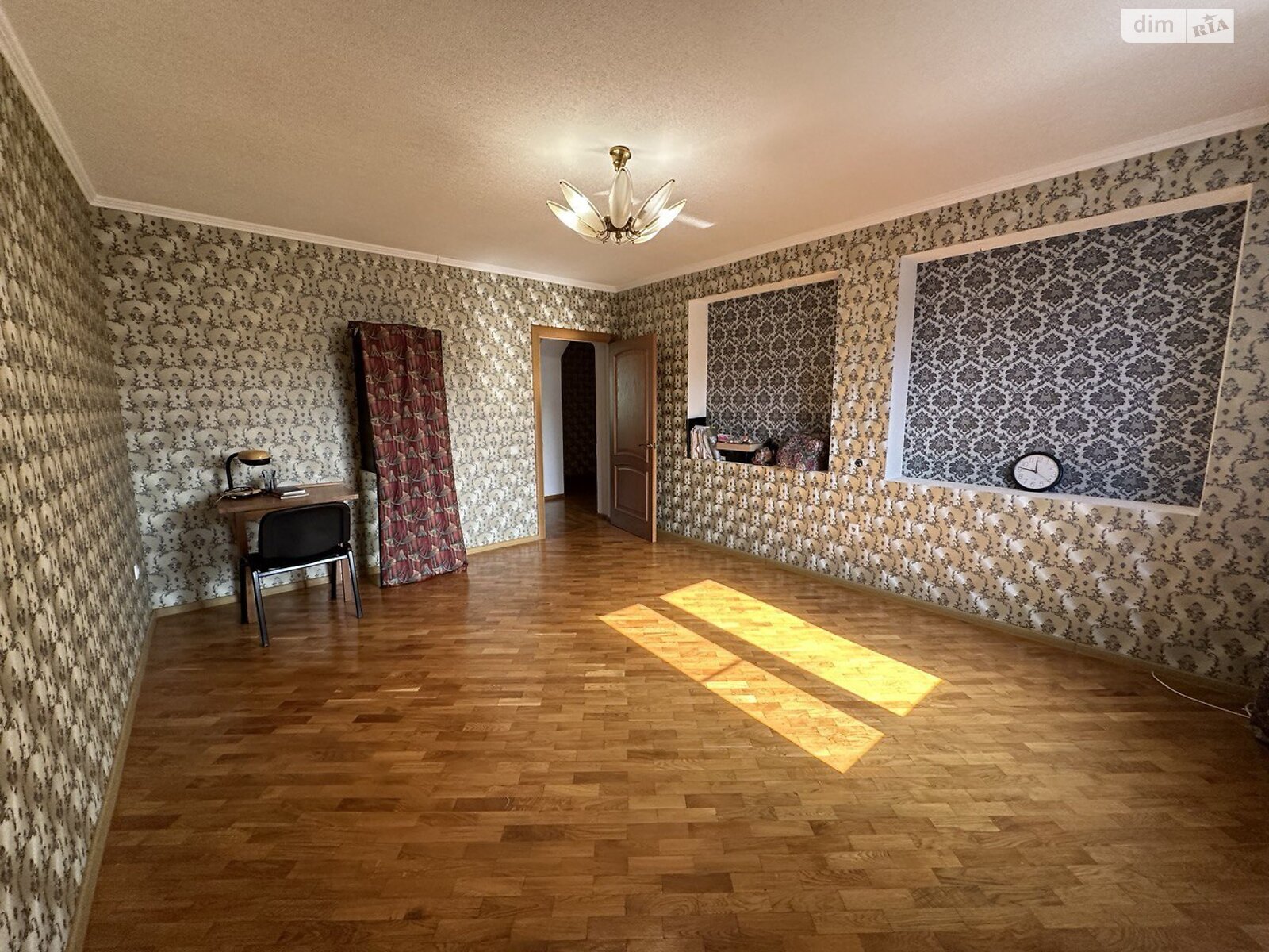 триповерховий будинок з гаражем, 392 кв. м, цегла. Продаж в Дніпрі, район Стара Ігрень фото 1 триповерховий будинок з гаражем, 392 кв. м, цегла. Продаж в Дніпрі, район Стара Ігрень фото 1